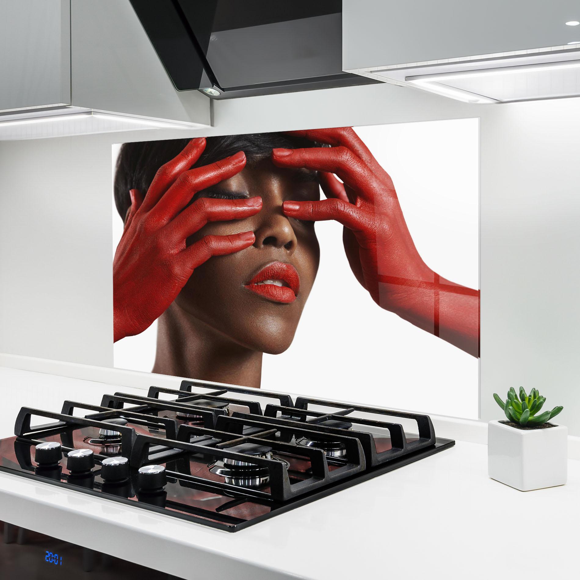 Küchenrückwand Glas Red Hands Woman mockup 6