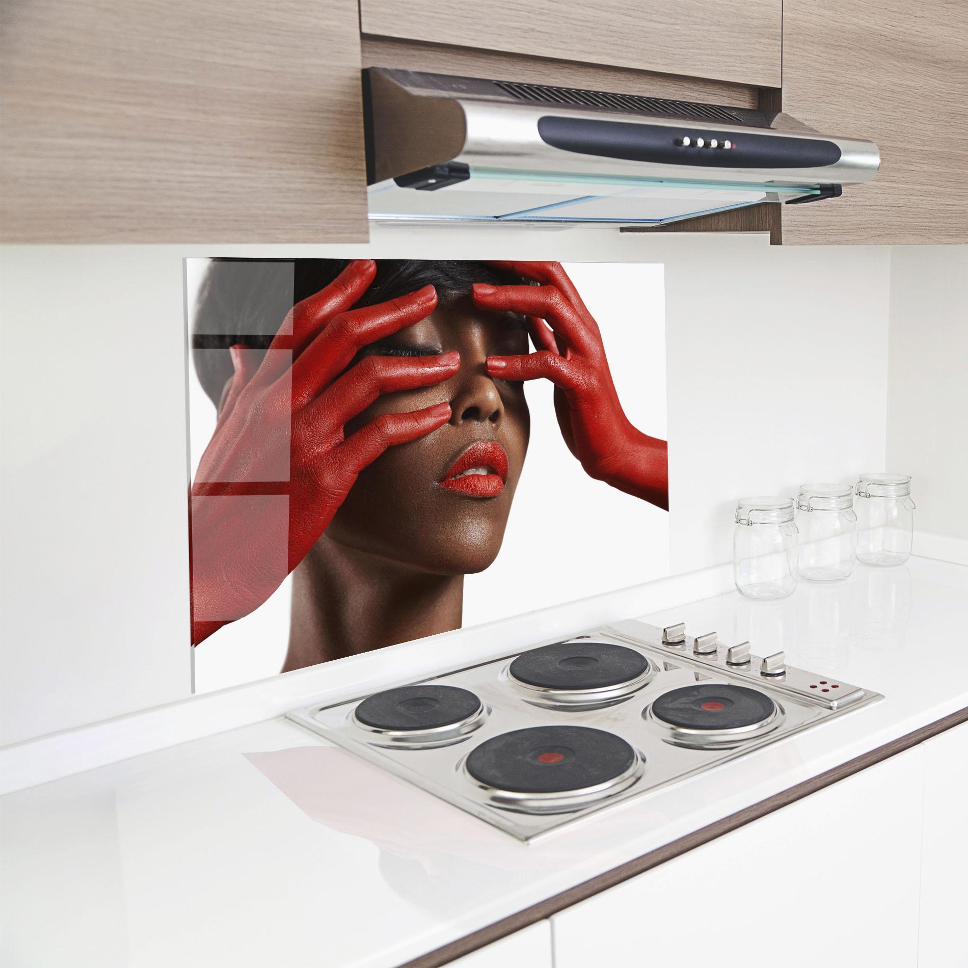 Küchenrückwand Glas Red Hands Woman mockup 8
