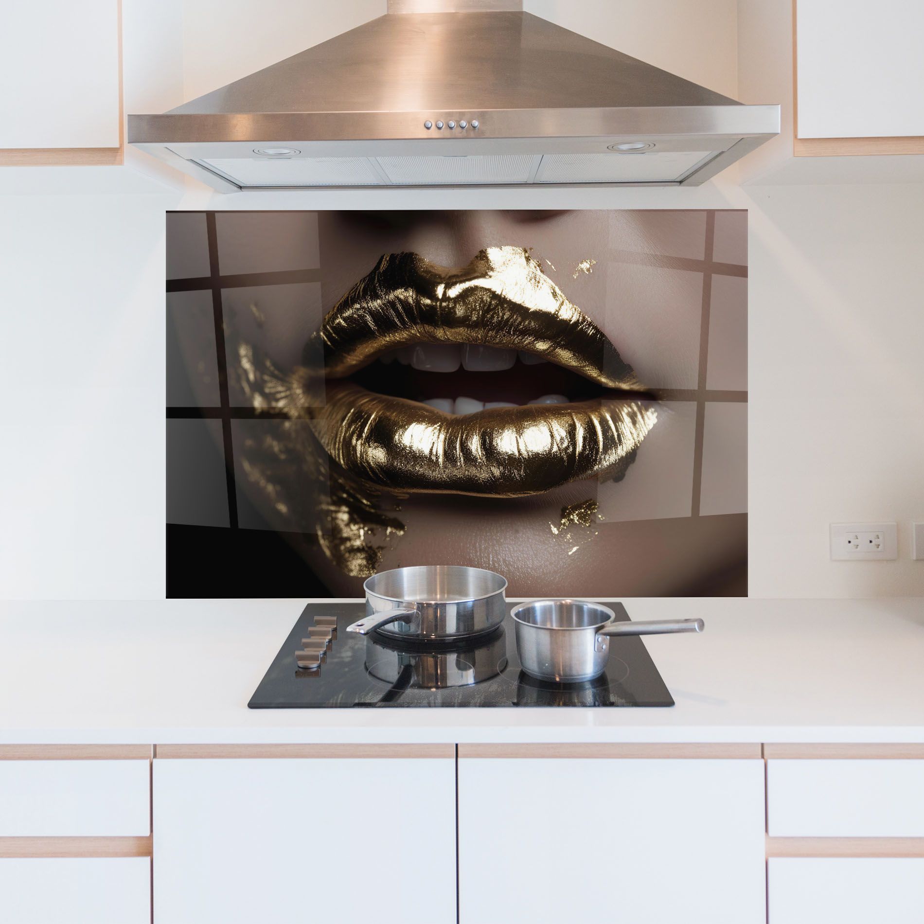 Gold Lips mockup 5