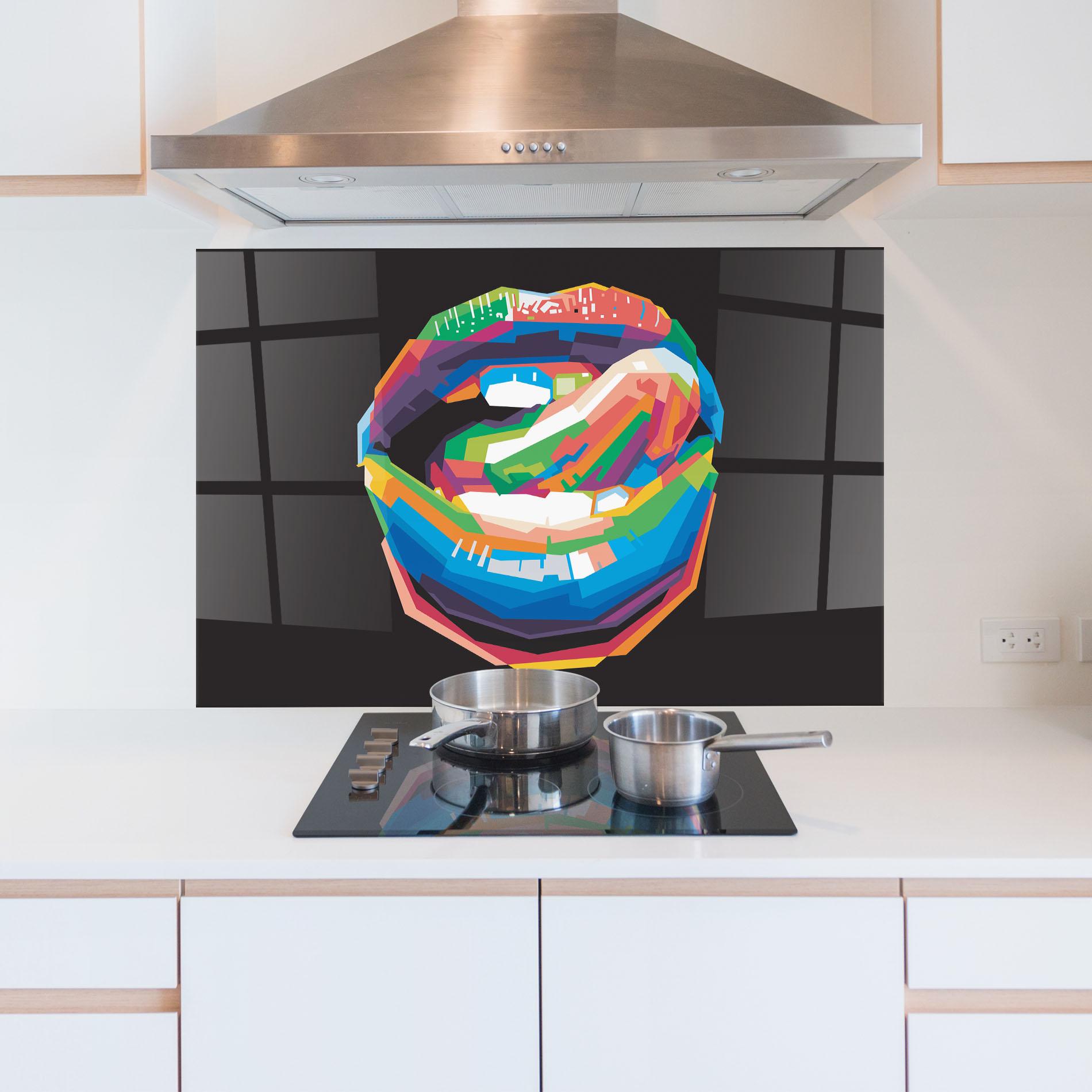 Küchenrückwand Glas Lips Toungue mockup 5