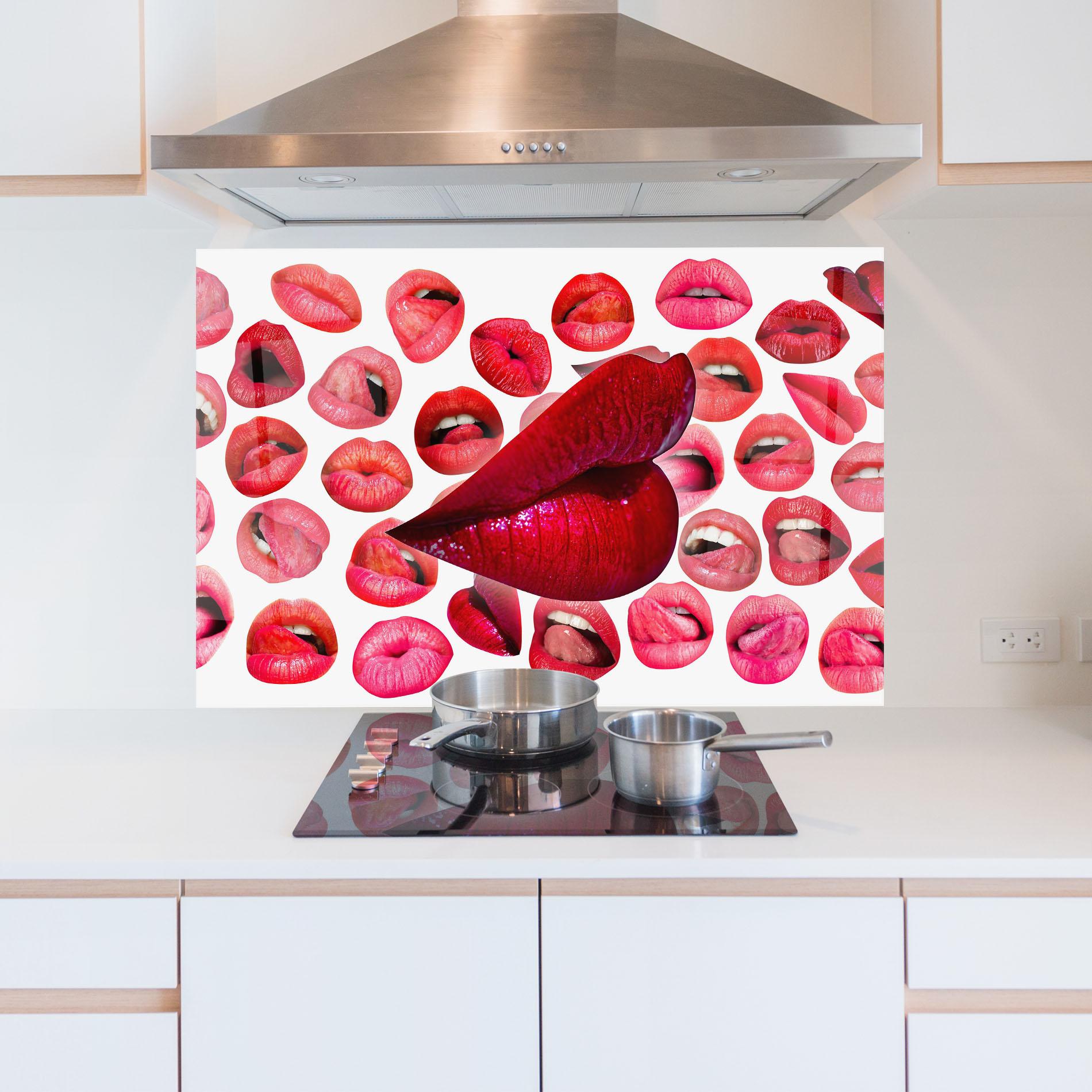 Küchenrückwand Glas Red Lip Female mockup 5