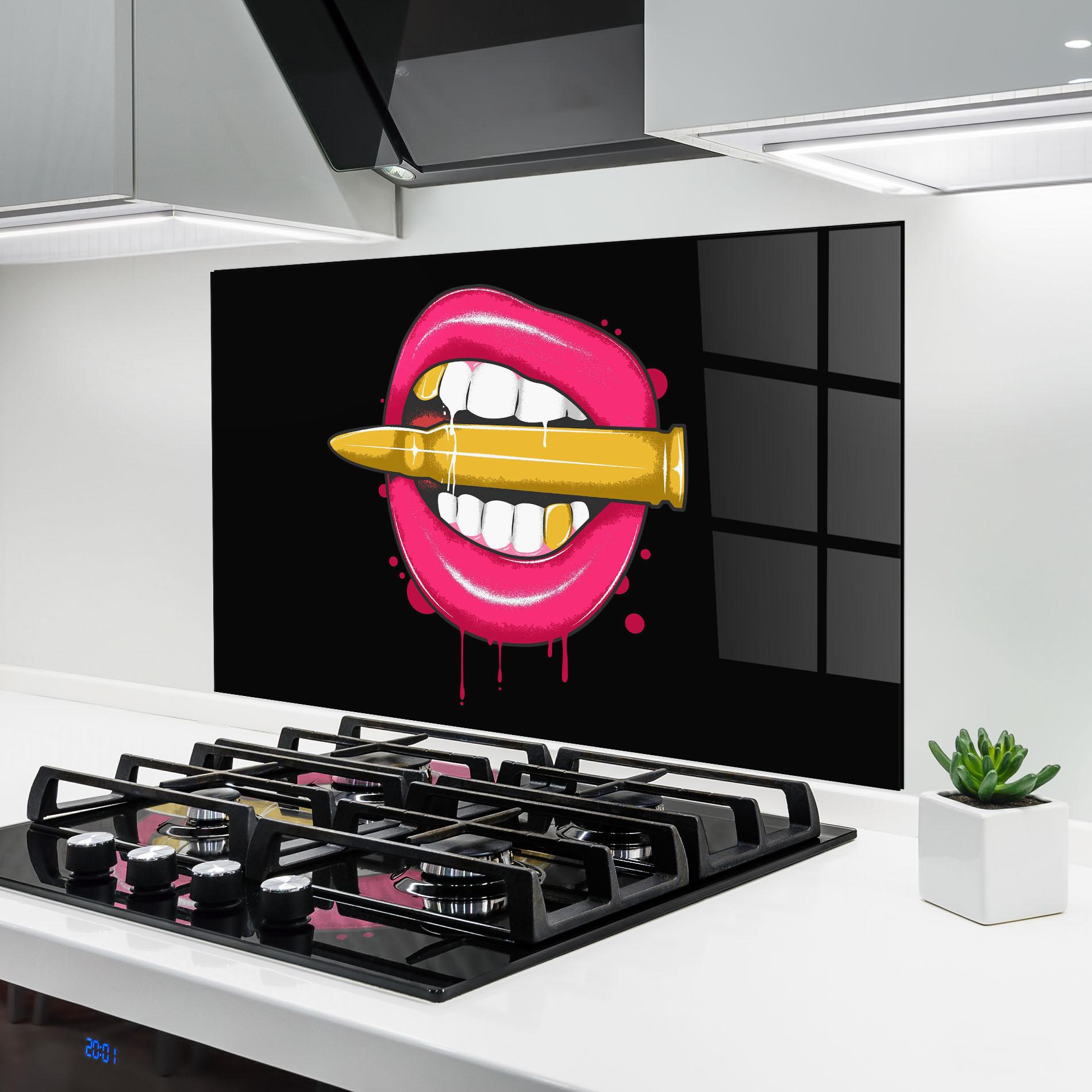 Küchenrückwand Glas Pink Bullet Lips mockup 6