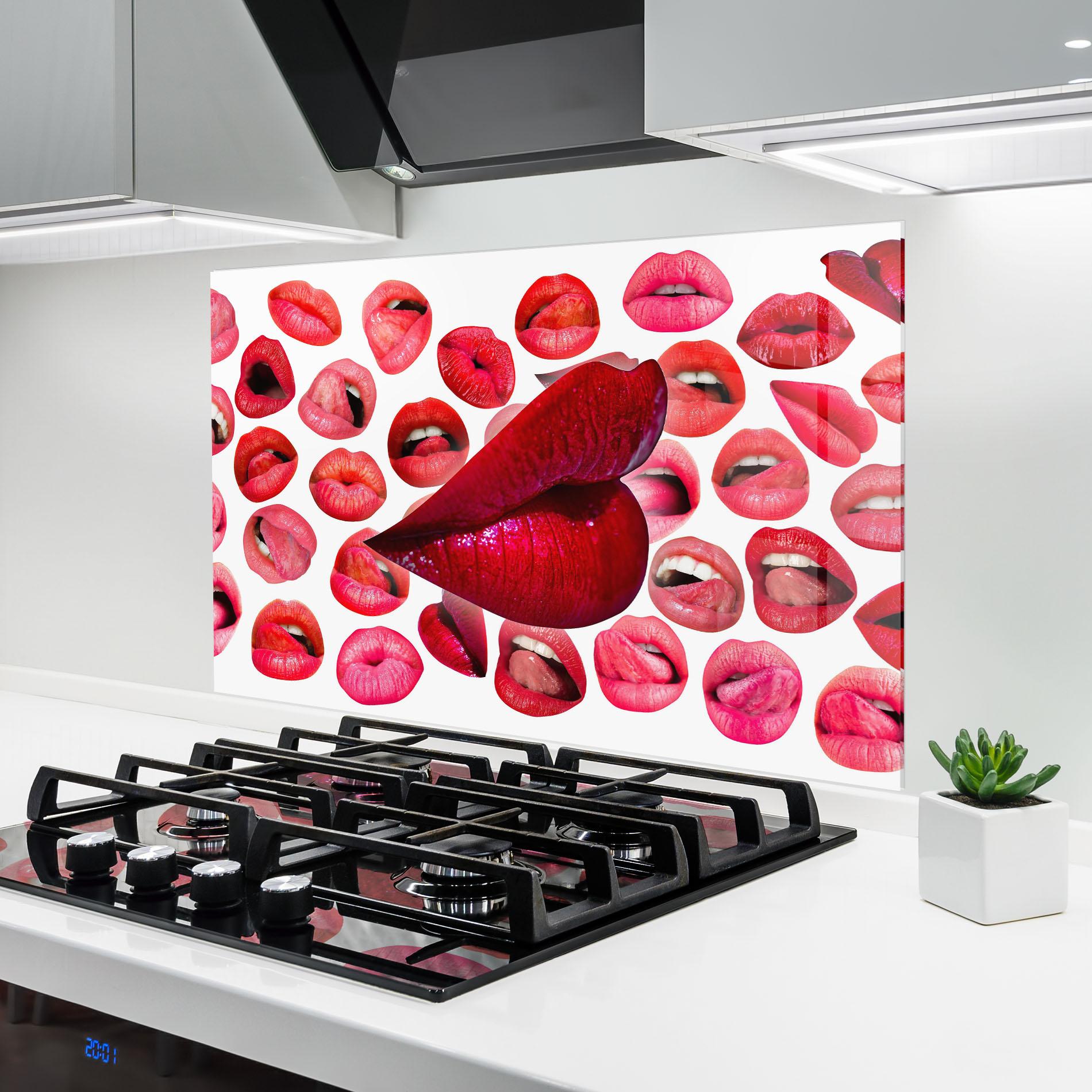 Küchenrückwand Glas Red Lip Female mockup 6