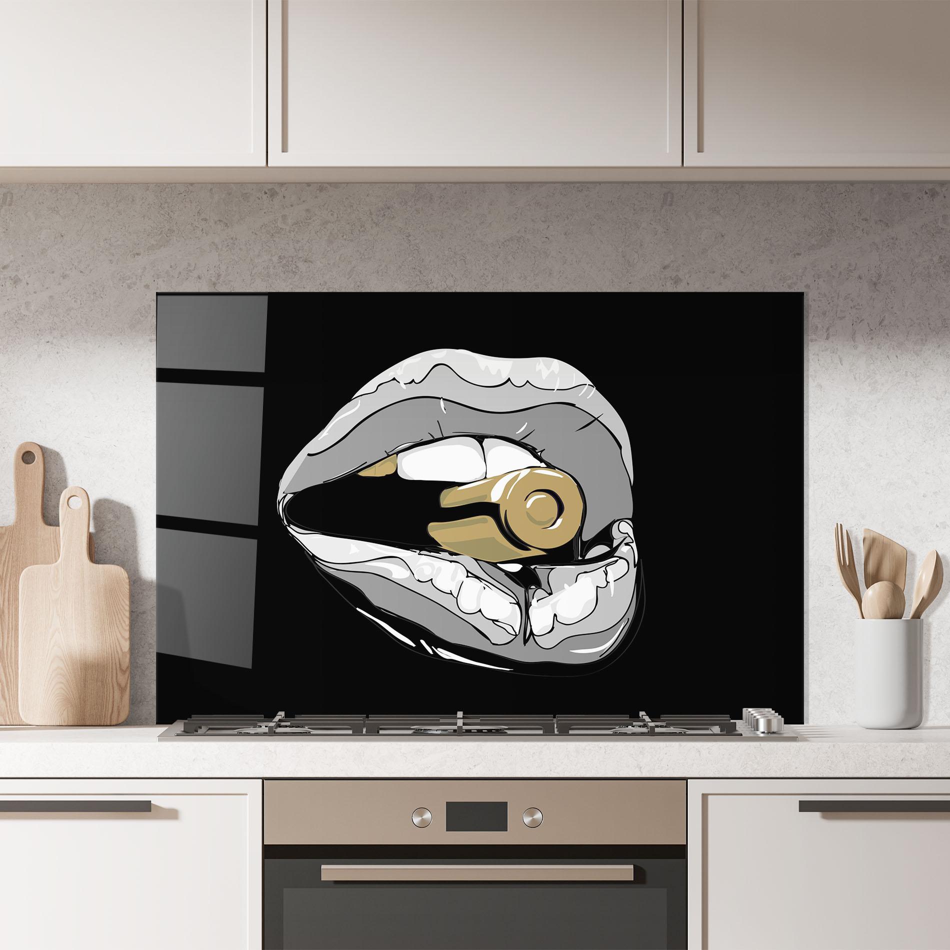 Küchenrückwand Glas Grey Bullet Lips mockup 7