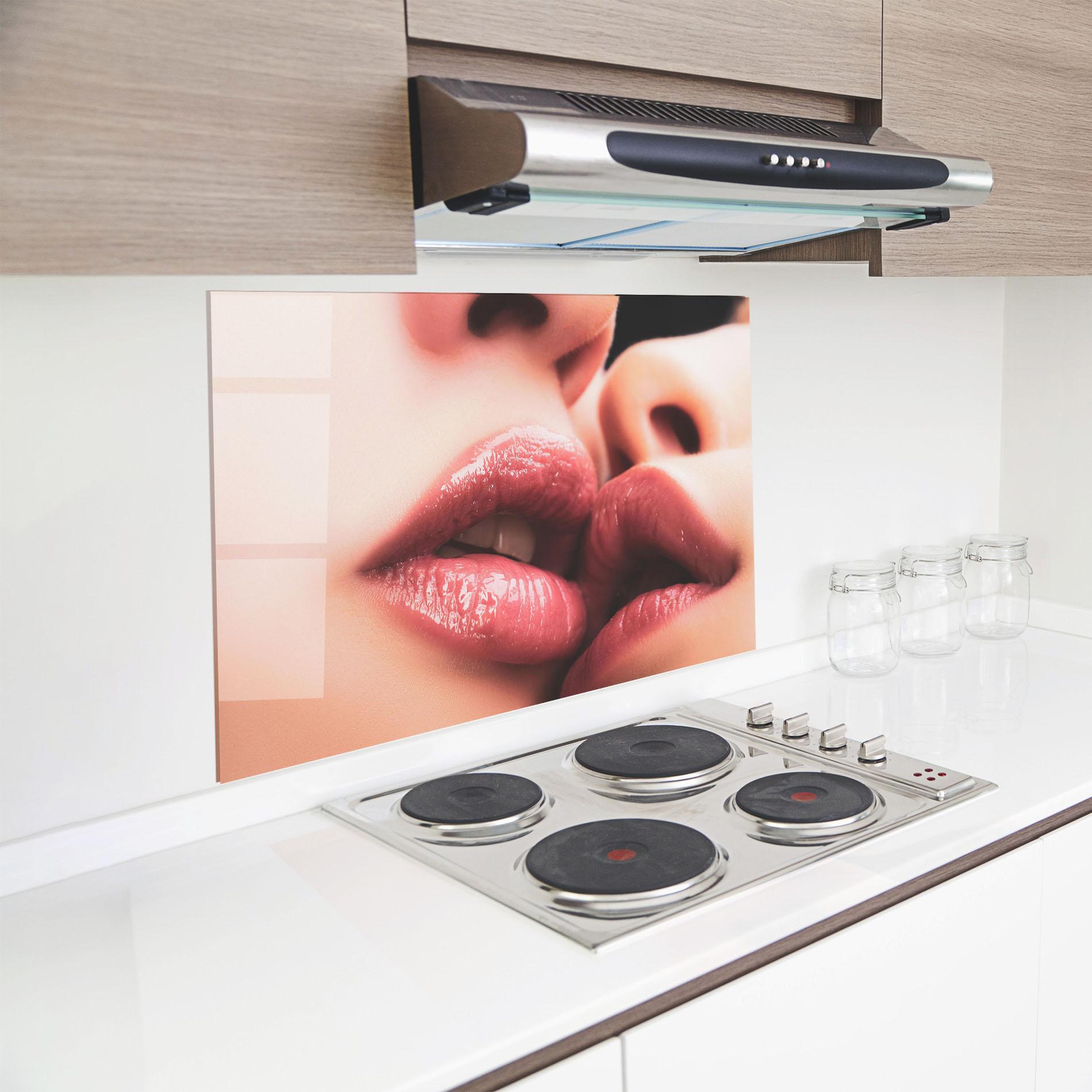 Küchenrückwand Glas Beautiful Lips mockup 8
