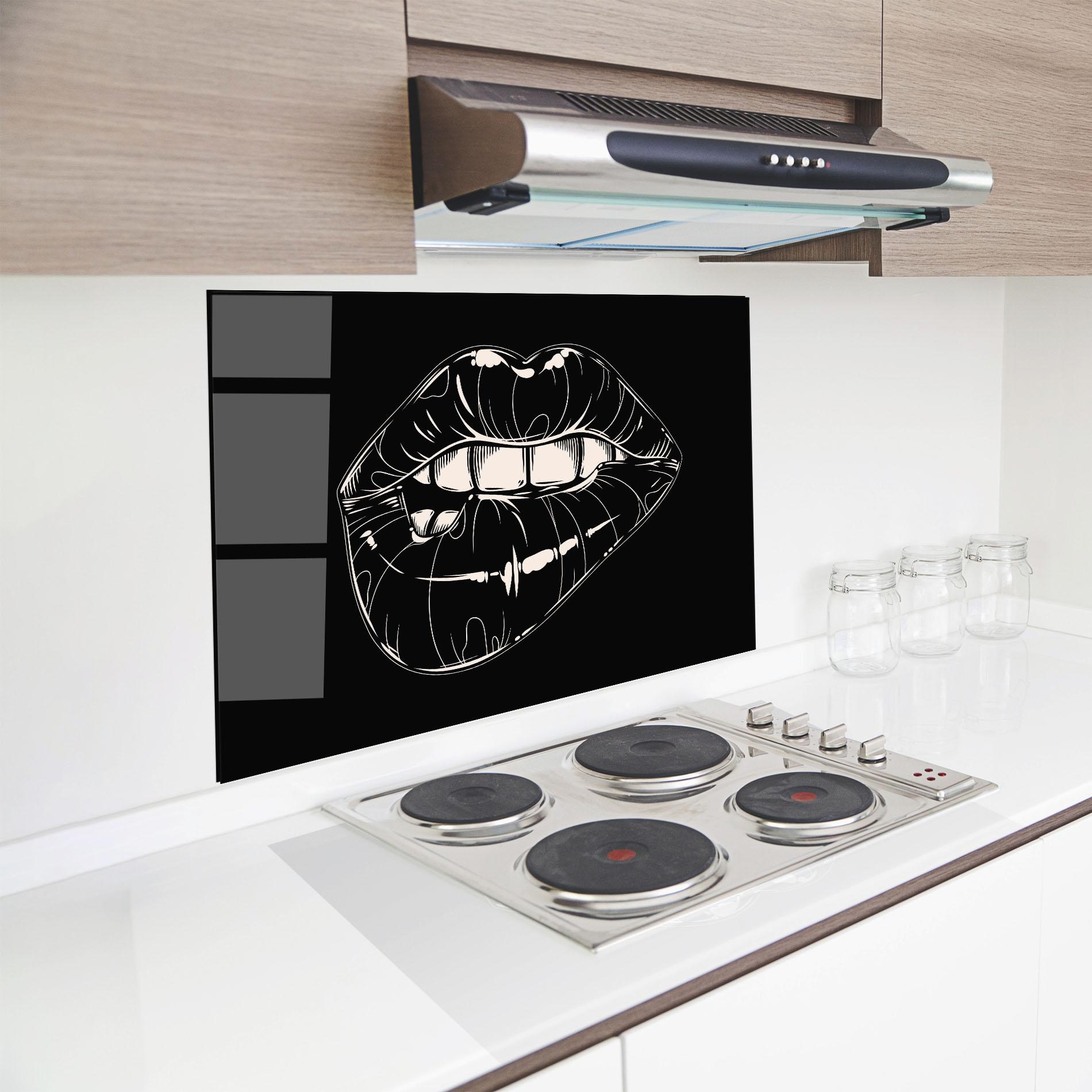 Küchenrückwand Glas Lips On Black Art mockup 8