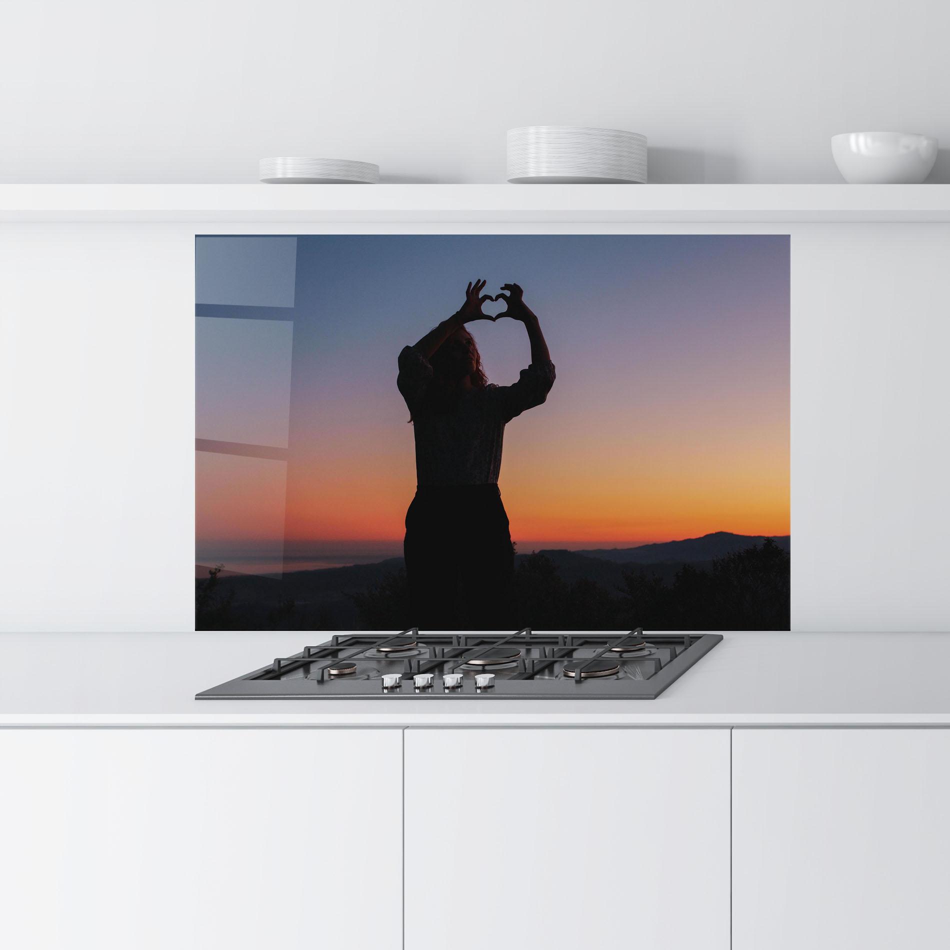 Küchenrückwand Glas Sunset Heart Symbol mockup 9