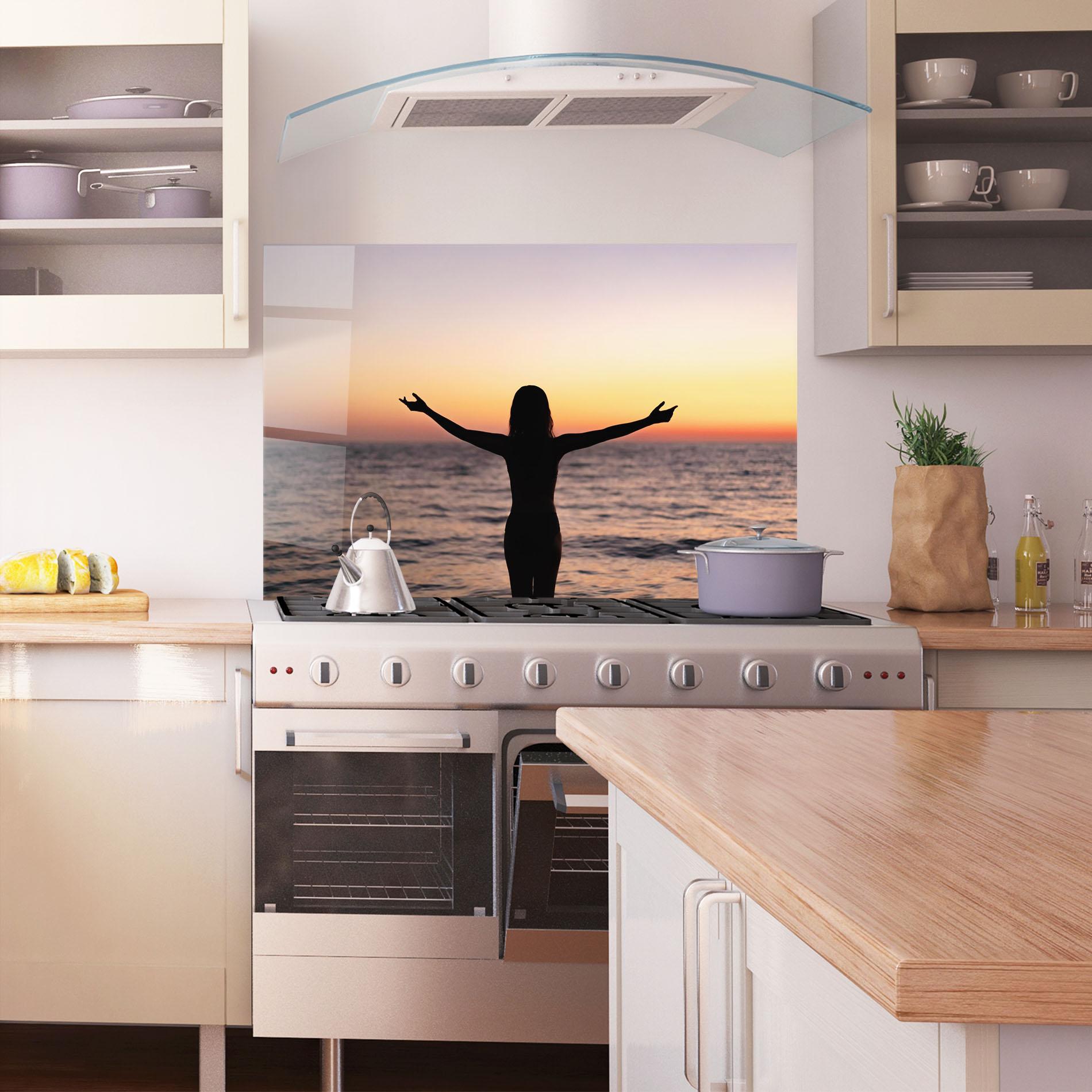 Küchenrückwand Glas Feeling Freedom mockup 1