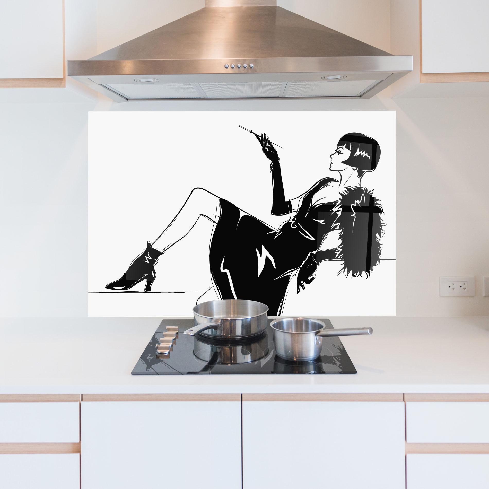 Küchenrückwand Glas Fashion Shilouette mockup 5