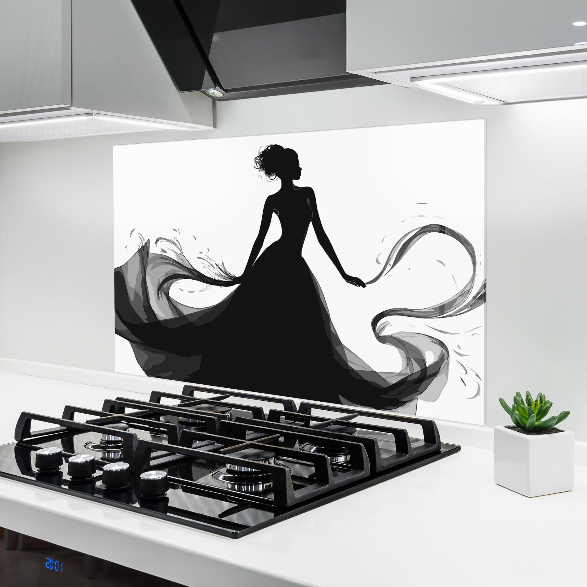 Küchenrückwand Glas Pretty Black Dress mockup 6