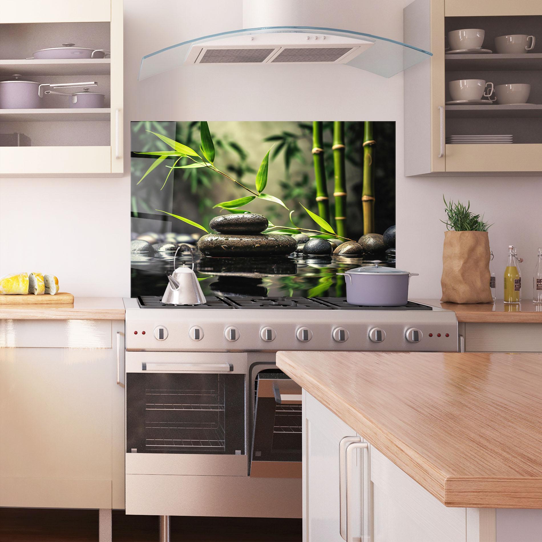 Küchenrückwand Glas Bamboo Plant Water mockup 1