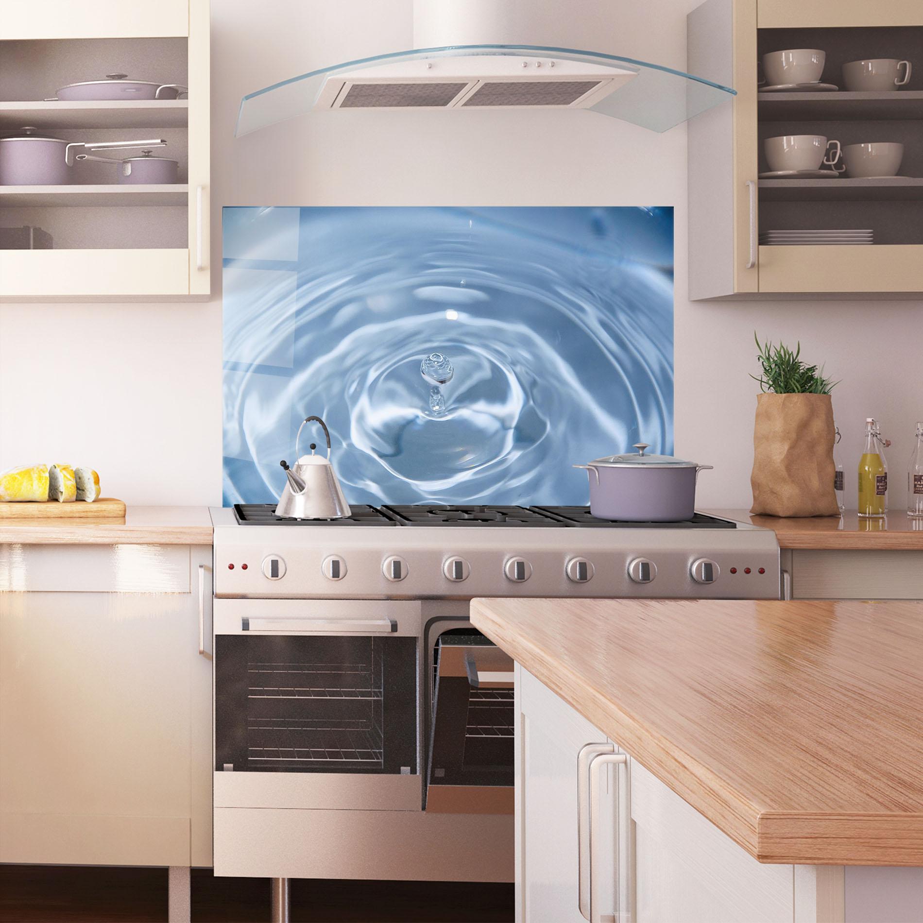 Küchenrückwand Glas Clean Water mockup 1