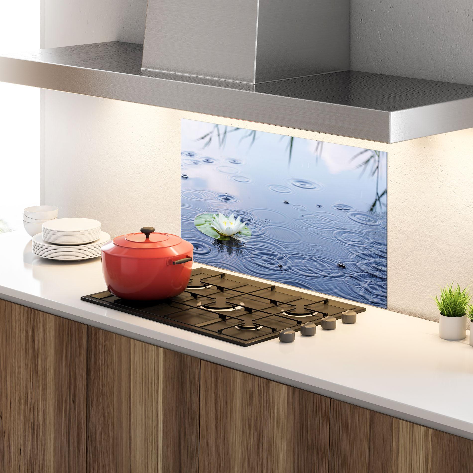 Küchenrückwand Glas Clear Lake Rain mockup 4