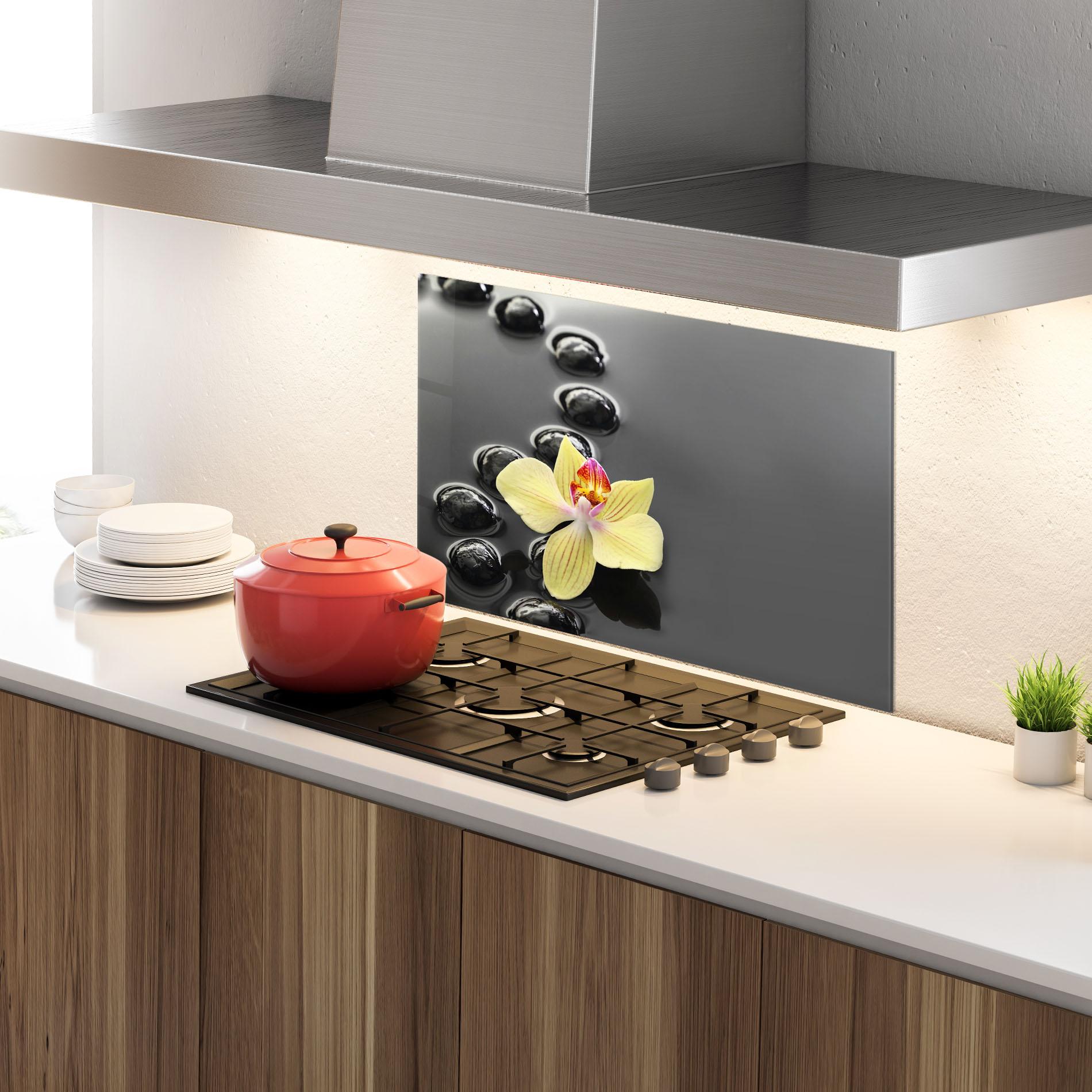 Küchenrückwand Glas Orchid In Water mockup 4