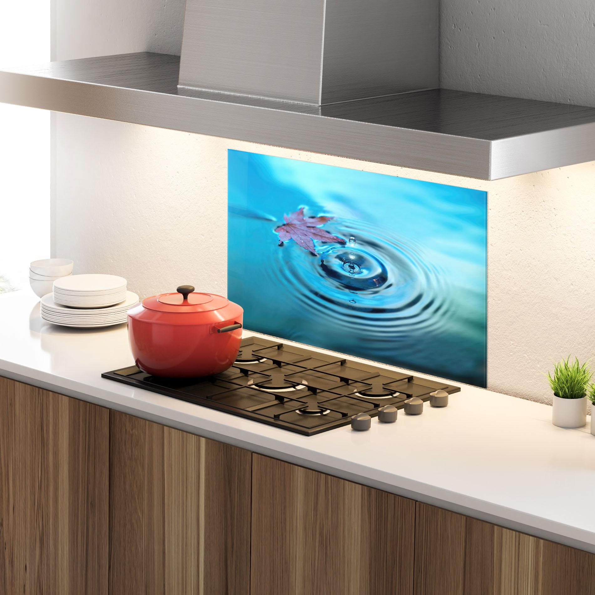 Küchenrückwand Glas Red Leaf Floating mockup 4