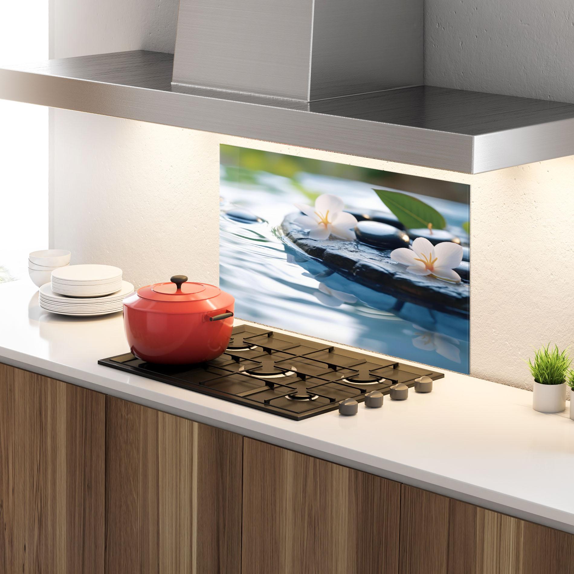 Küchenrückwand Glas Water White Flowers mockup 4