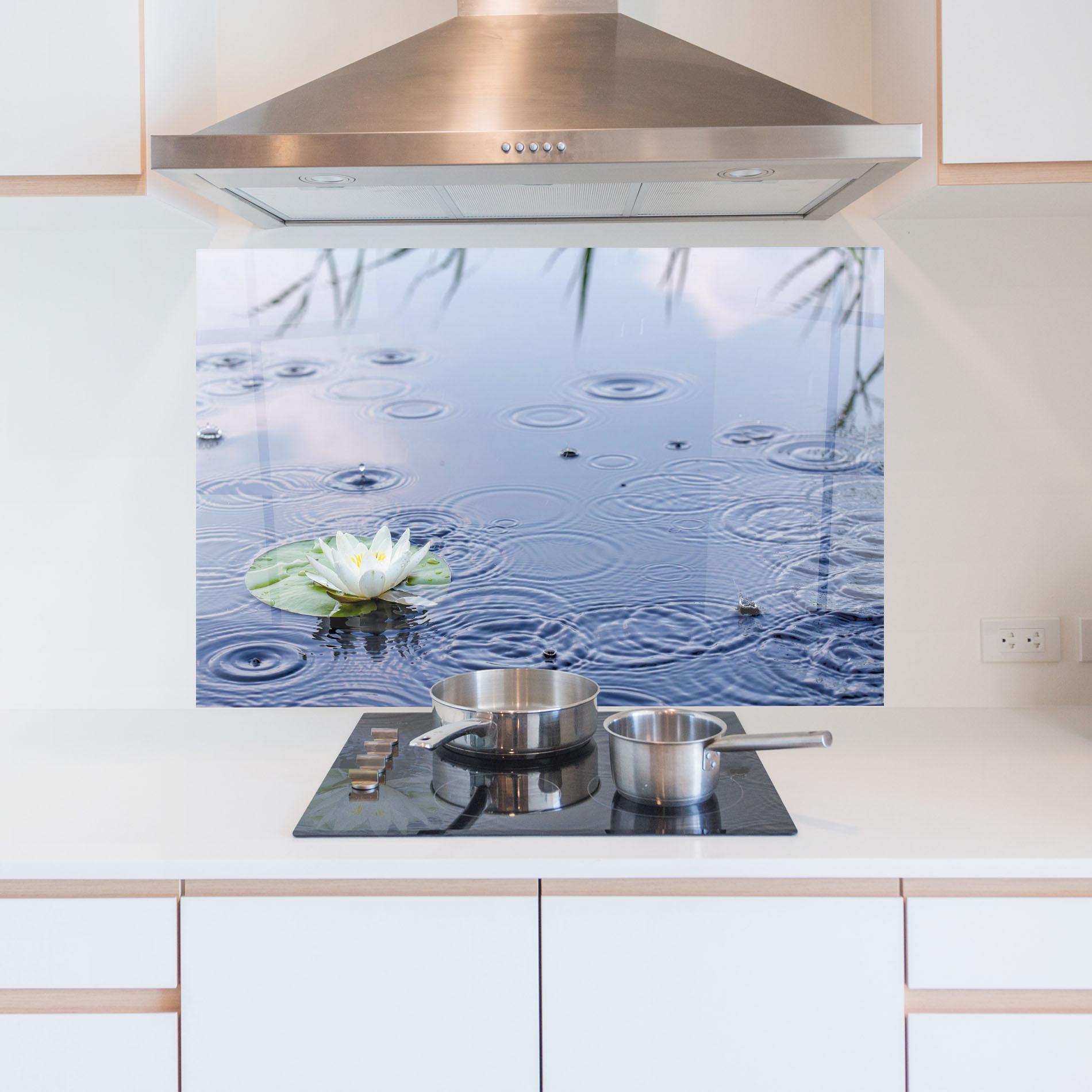 Küchenrückwand Glas Clear Lake Rain mockup 5