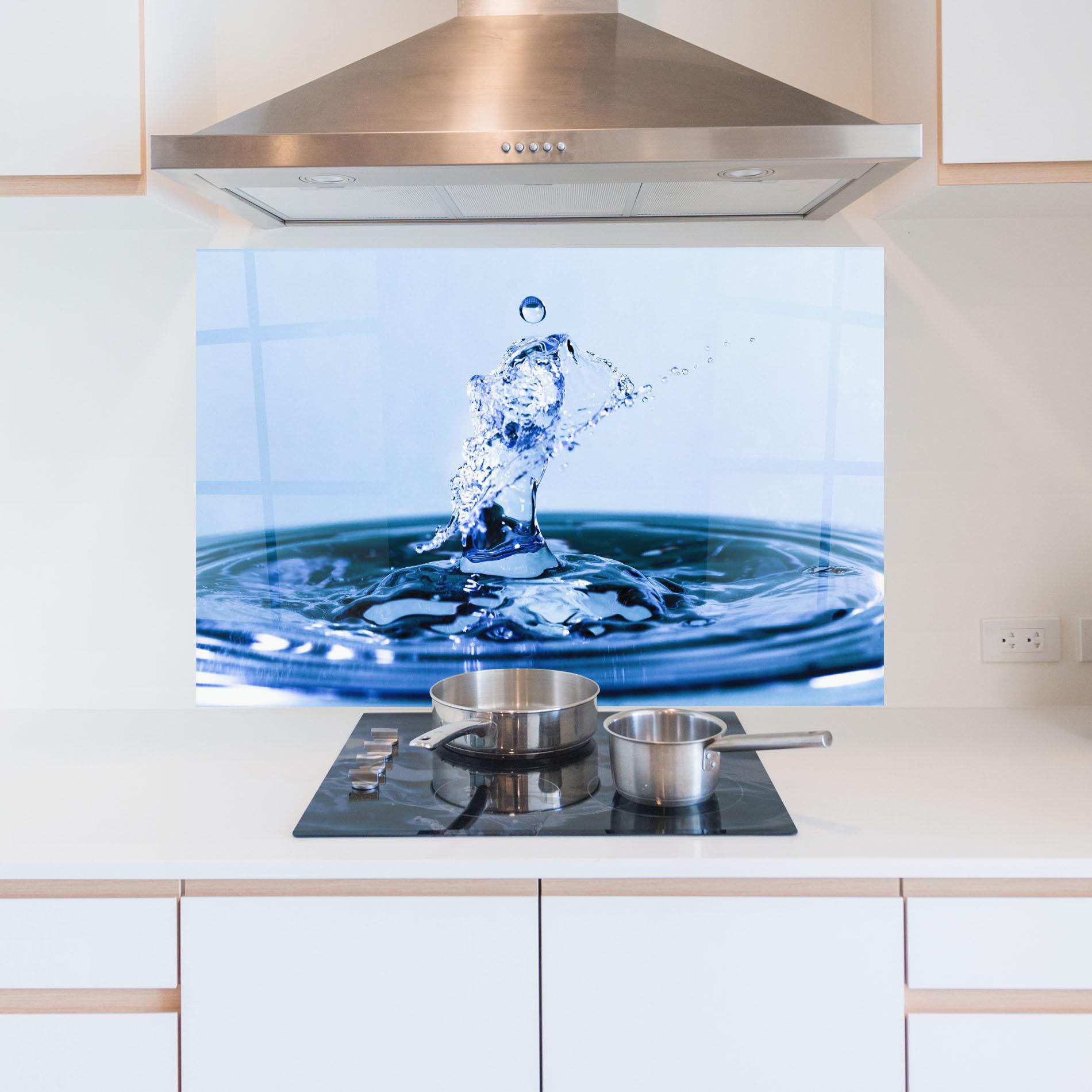 Küchenrückwand Glas Clear Water Splash mockup 5