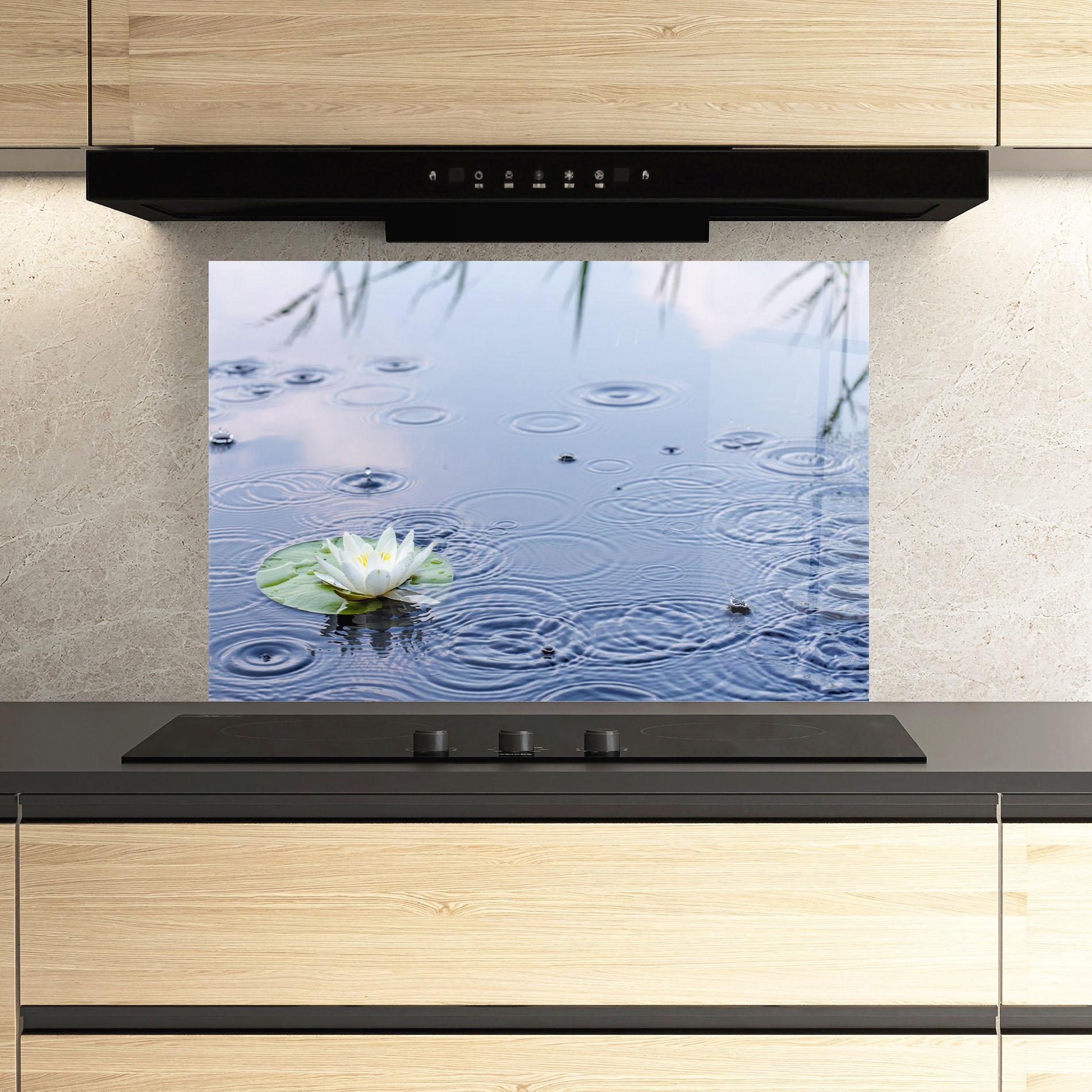 Küchenrückwand Glas Clear Lake Rain mockup 3