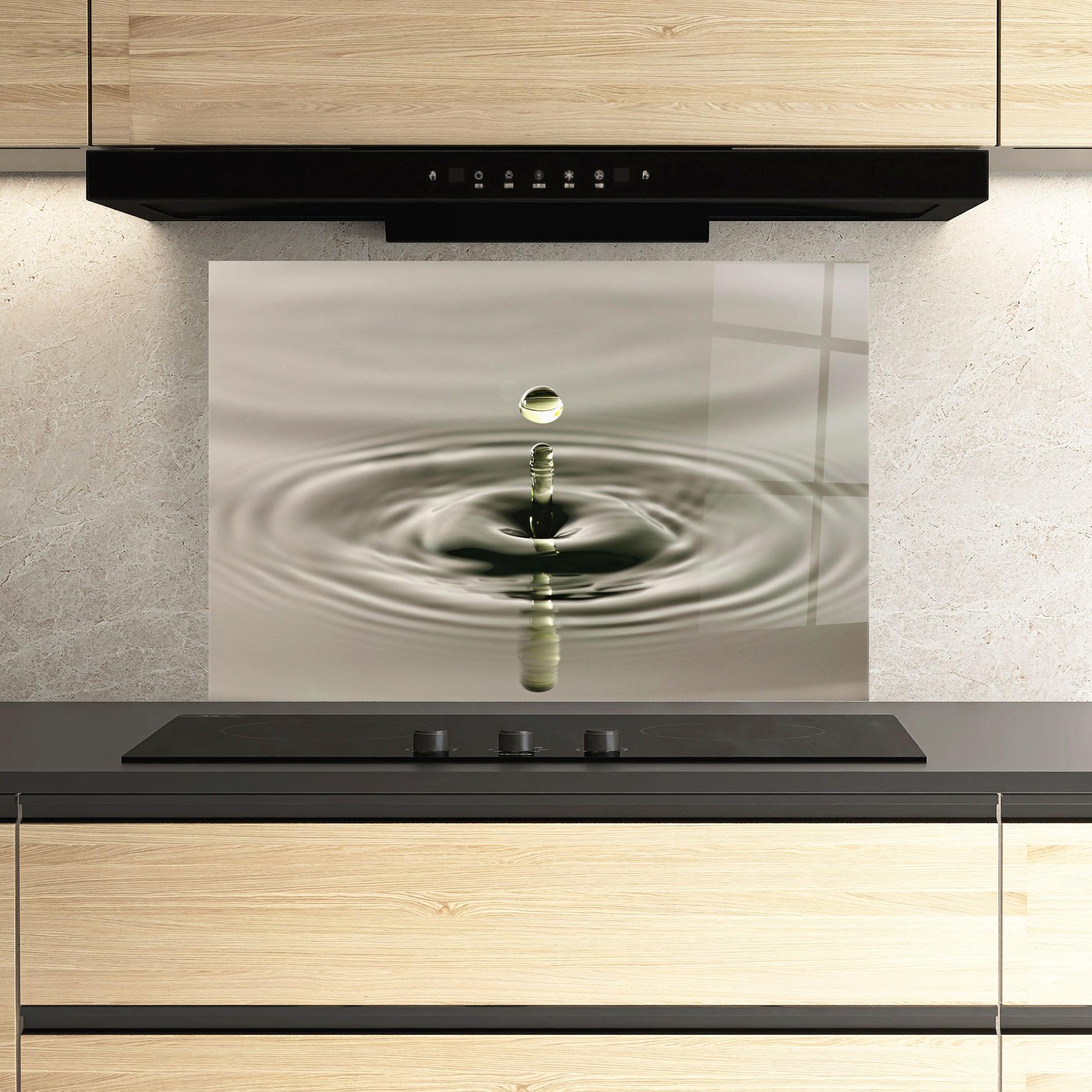 Küchenrückwand Glas Green Water Drop mockup 3