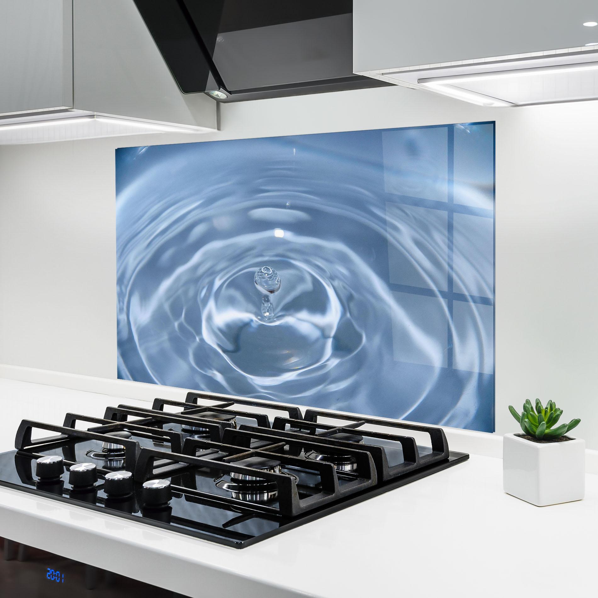 Küchenrückwand Glas Clean Water mockup 6