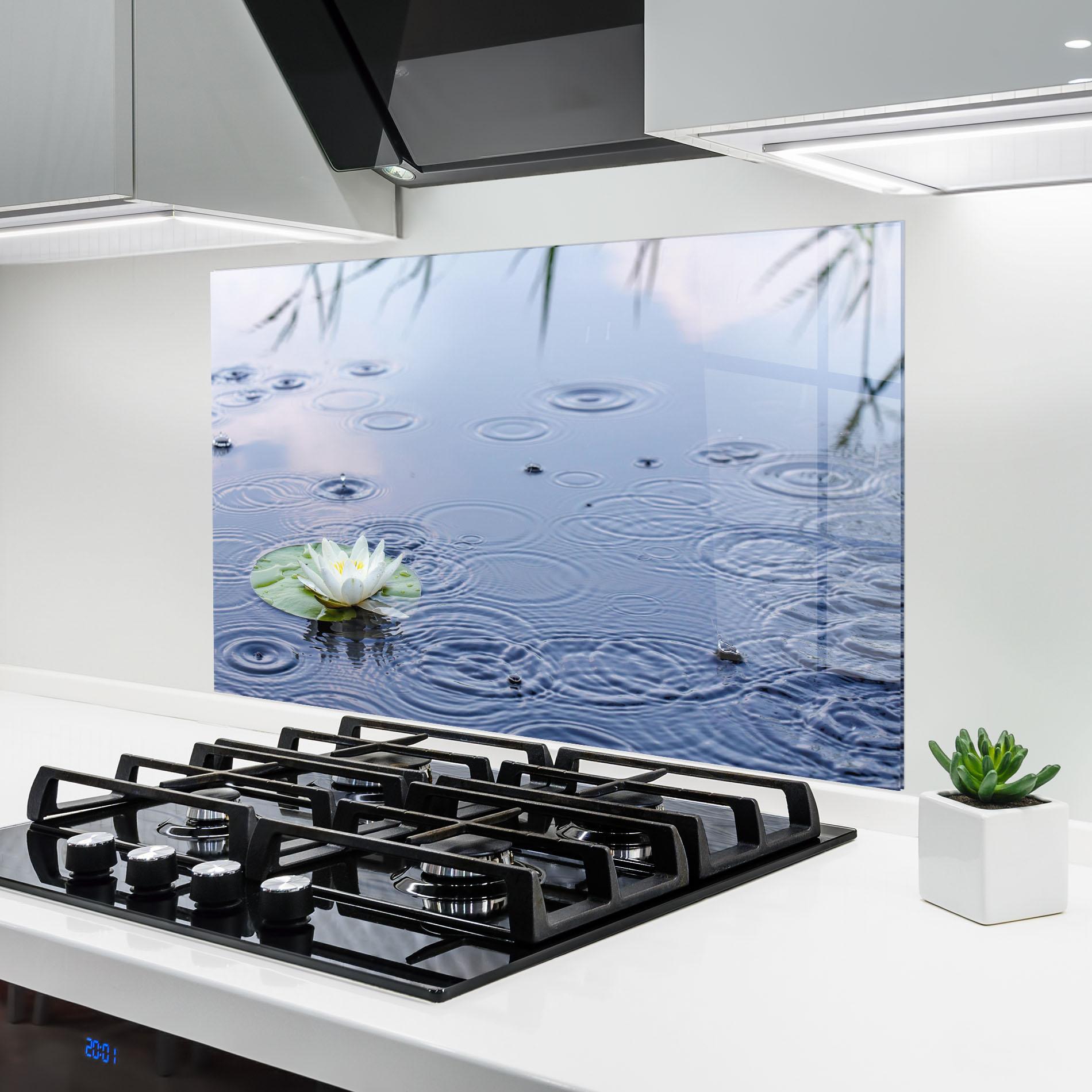 Küchenrückwand Glas Clear Lake Rain mockup 6
