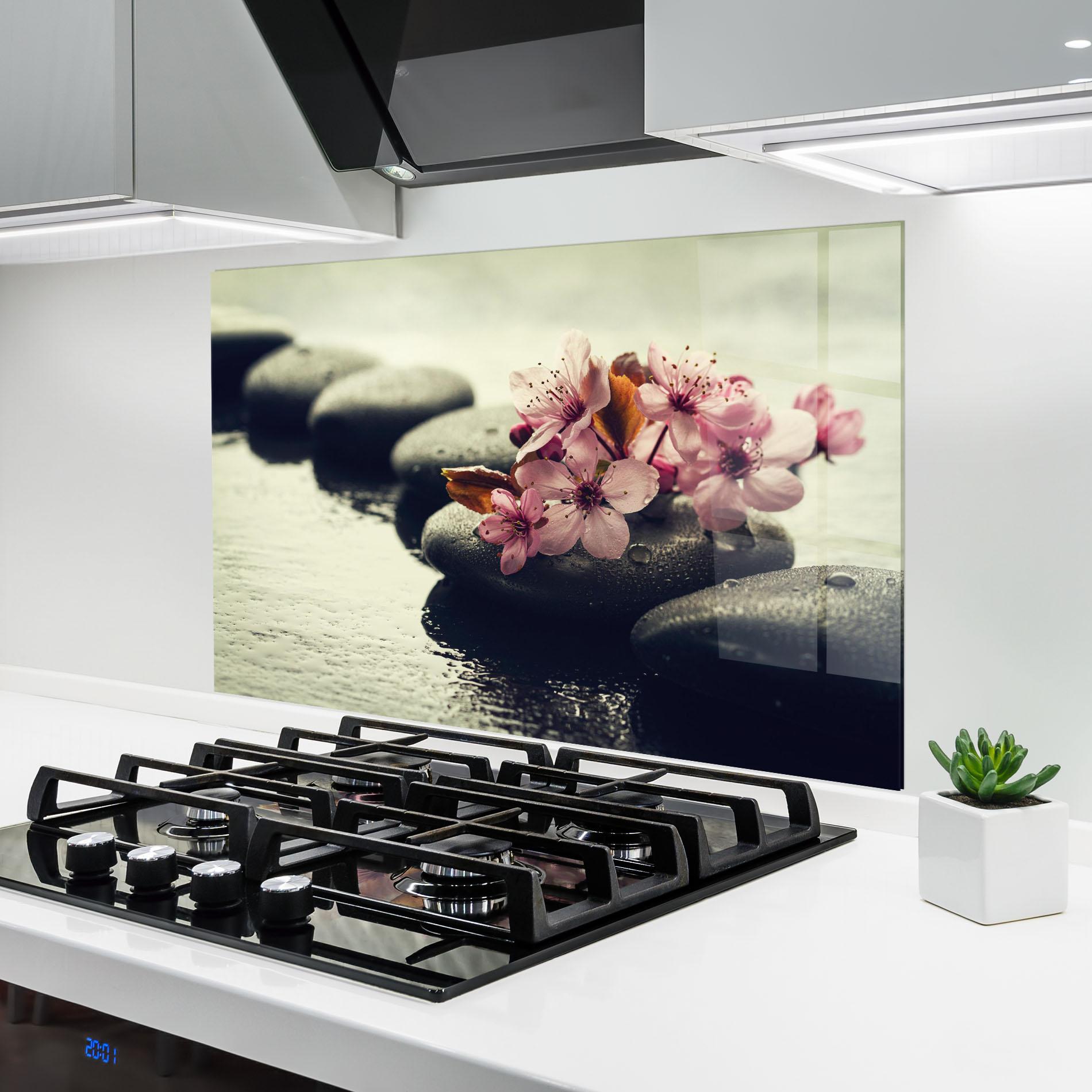 Küchenrückwand Glas Hot Spa Flowers mockup 6