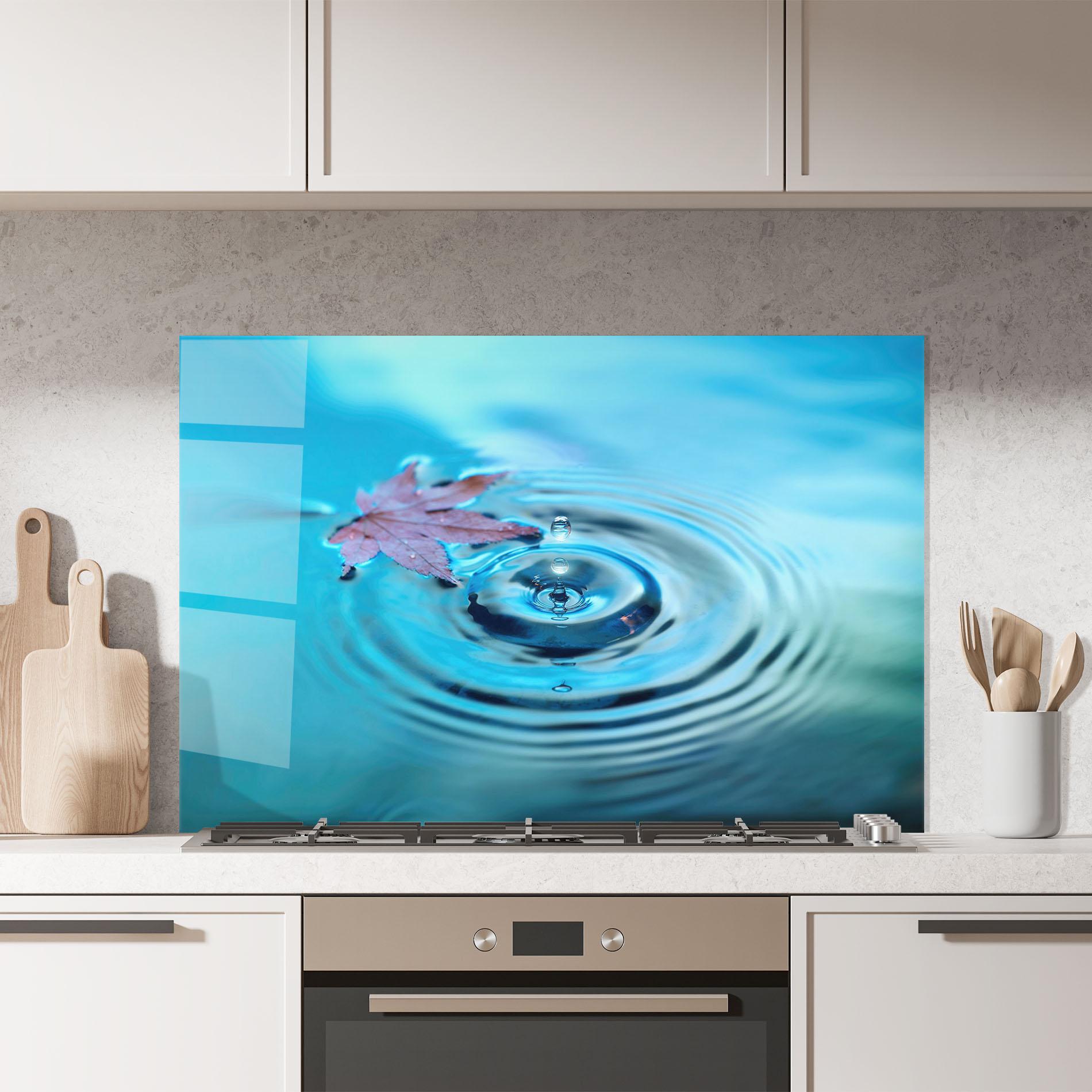 Küchenrückwand Glas Red Leaf Floating mockup 7