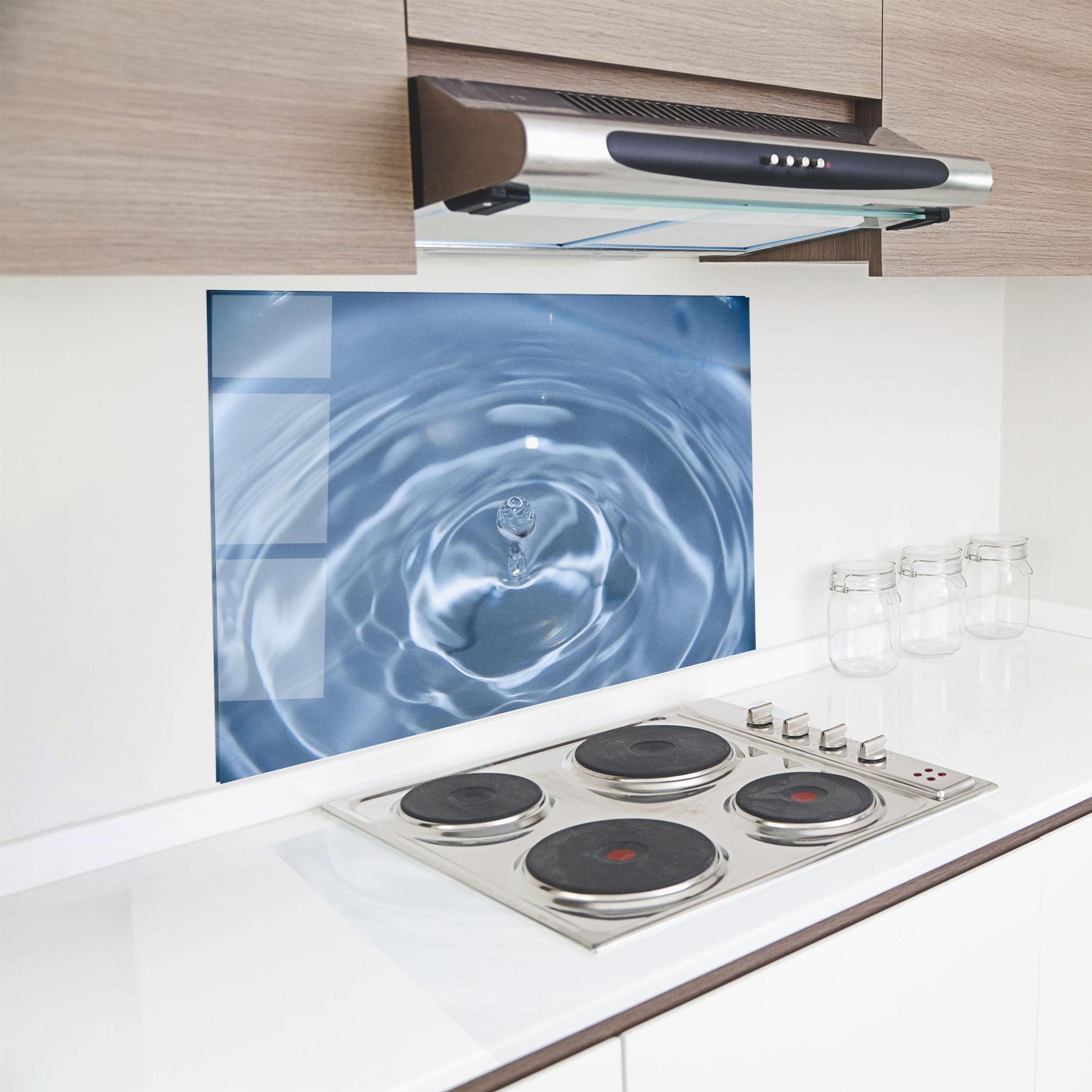Küchenrückwand Glas Clean Water mockup 8