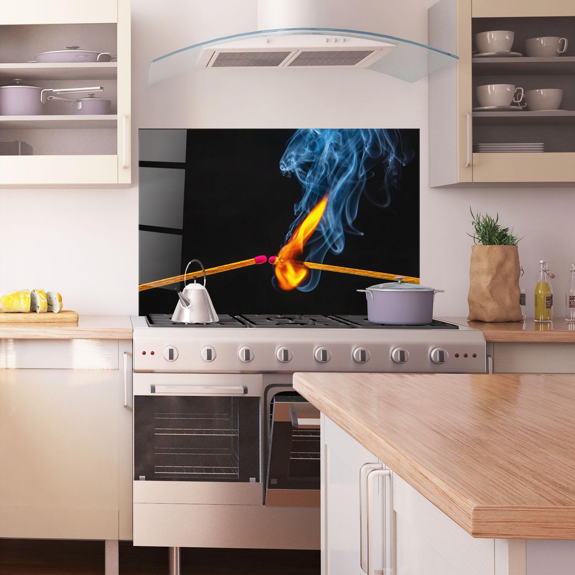Küchenrückwand Glas Burning Smoking Match mockup 1