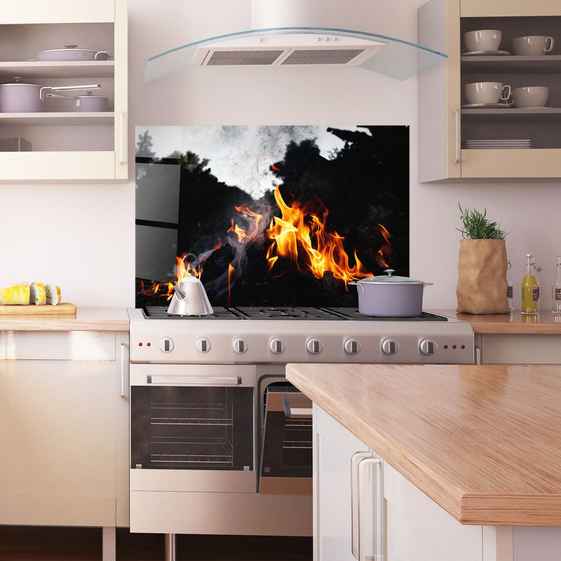 Küchenrückwand Glas Incendiary Light mockup 1