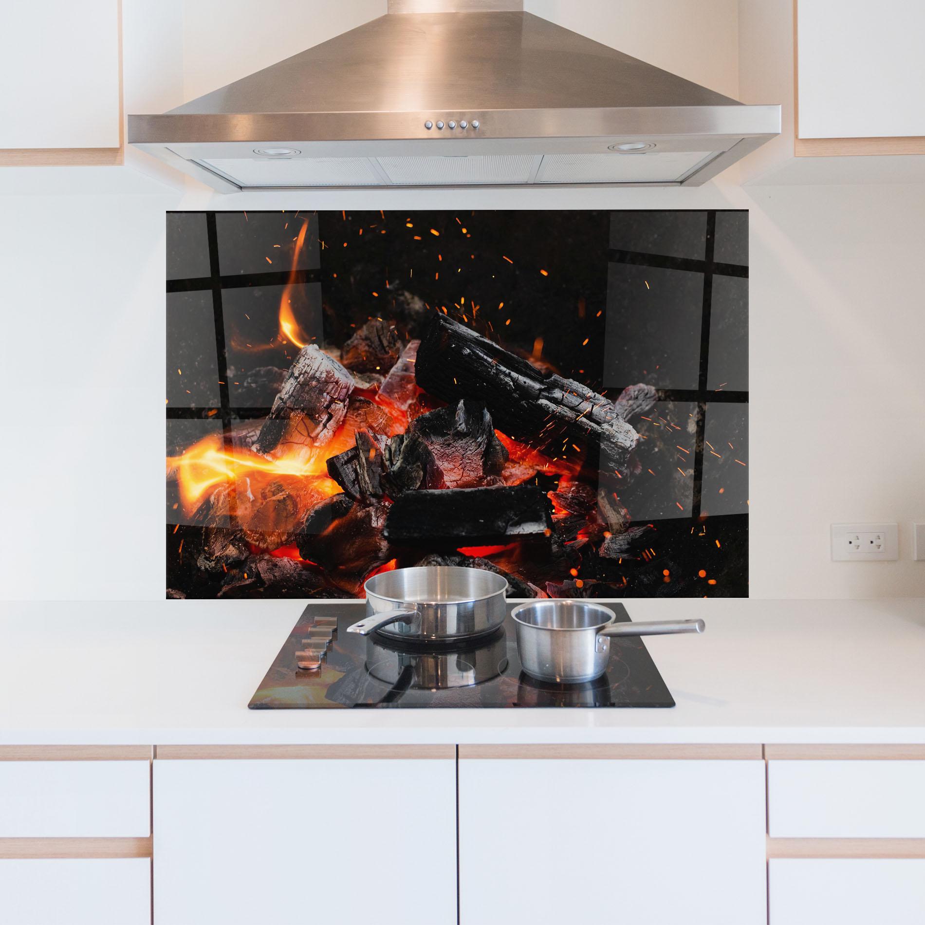 Küchenrückwand Glas Inferno Scorch mockup 5