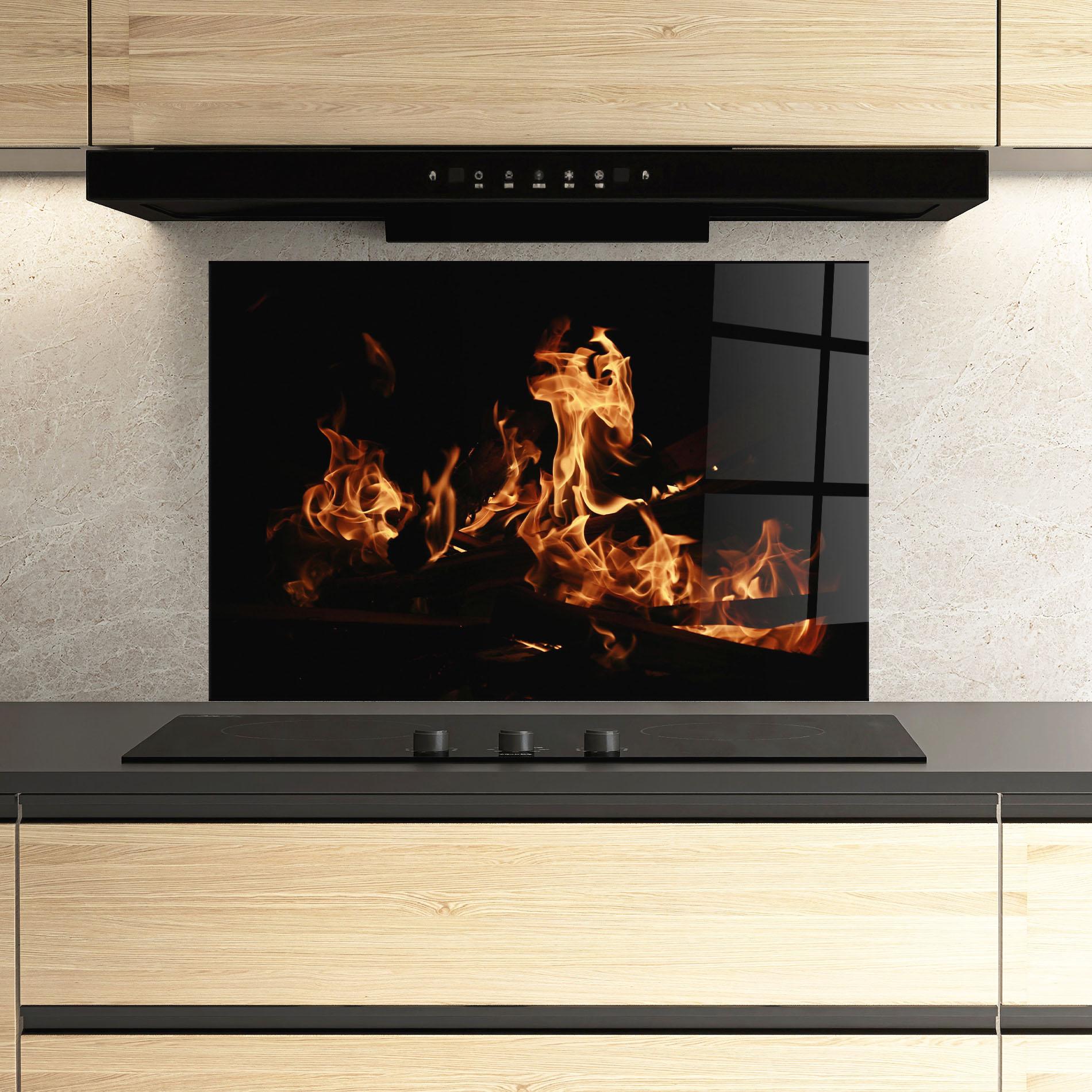 Küchenrückwand Glas Fire On Black mockup 3