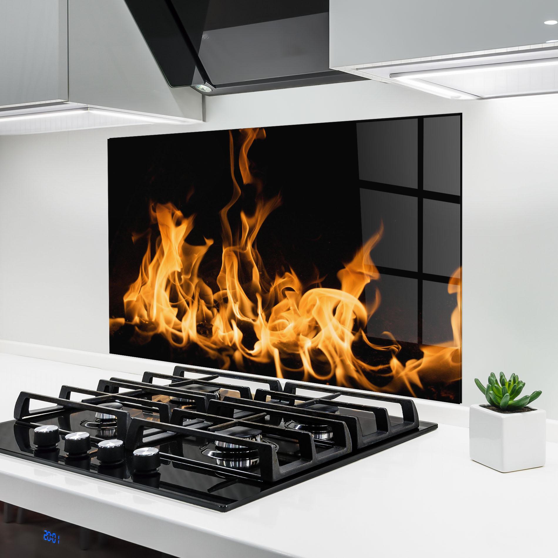 Küchenrückwand Glas Bright Flame mockup 6