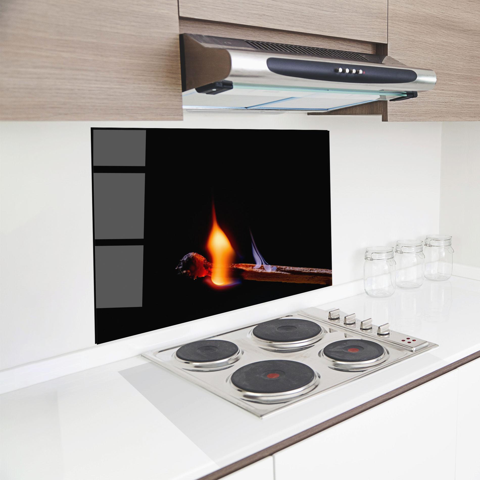 Küchenrückwand Glas Burning Matchsticks mockup 8
