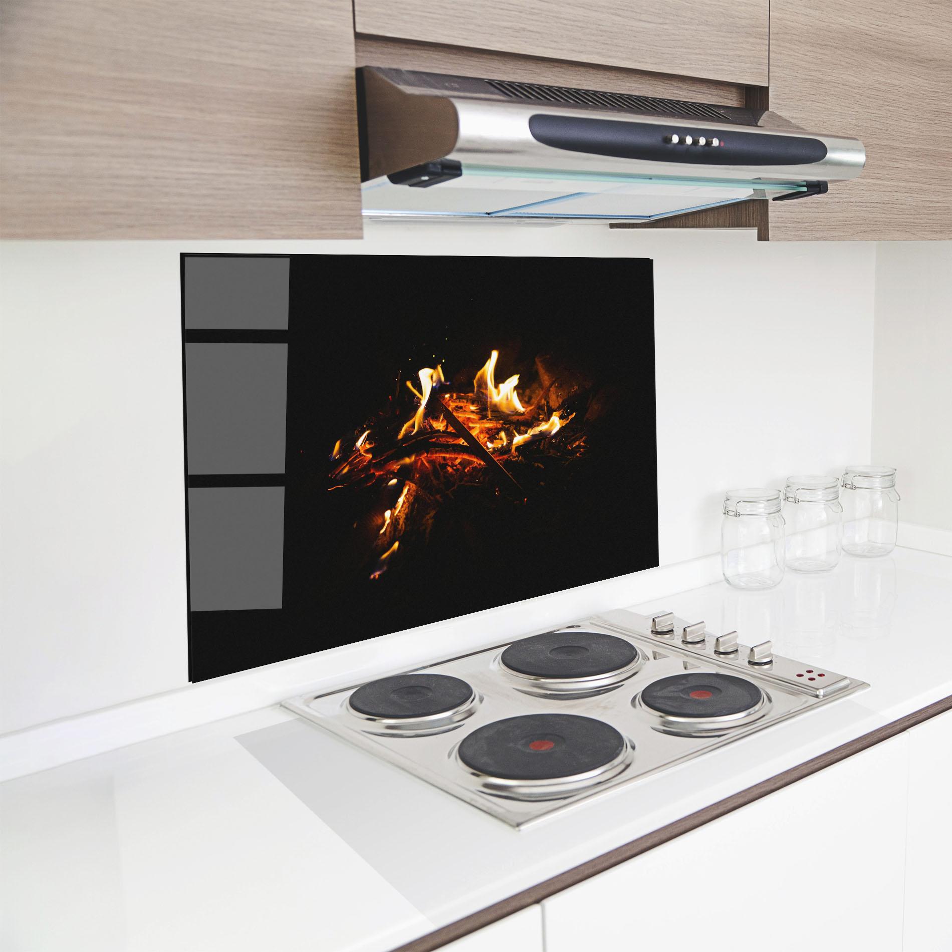 Küchenrückwand Glas Fiery Blaze mockup 8