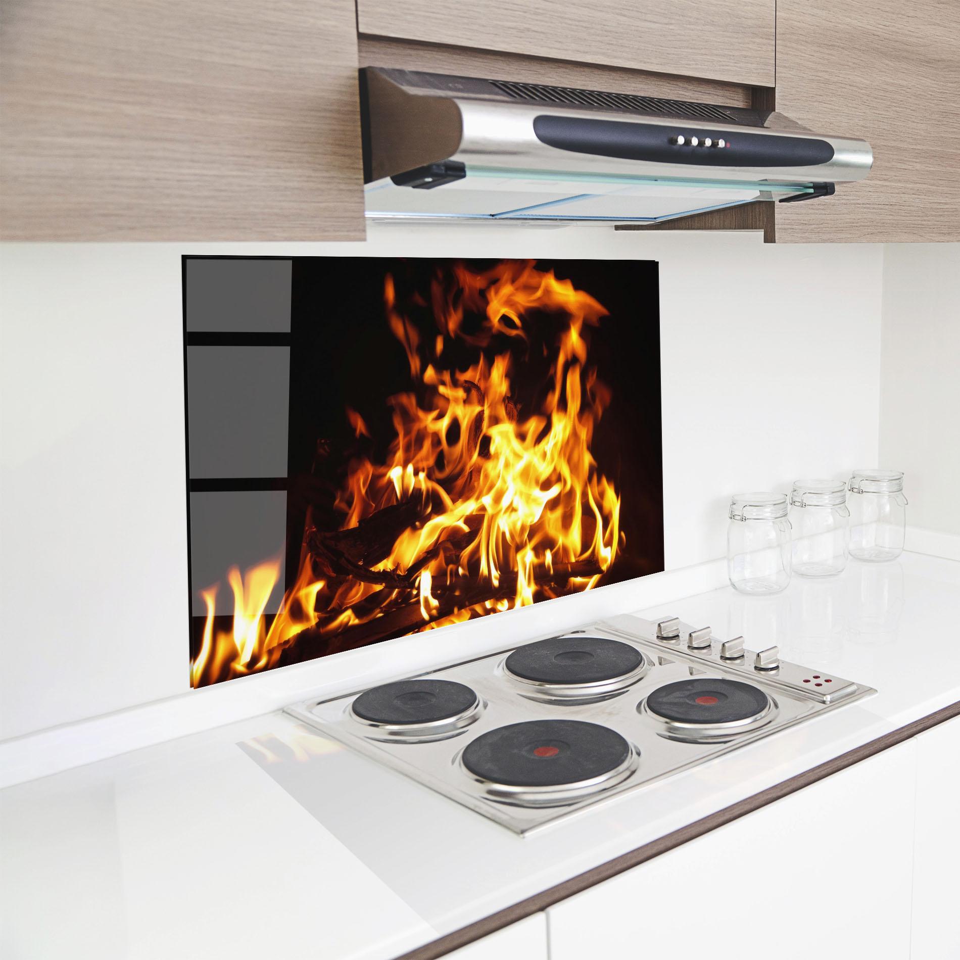 Küchenrückwand Glas Wild Fire Close Up mockup 8