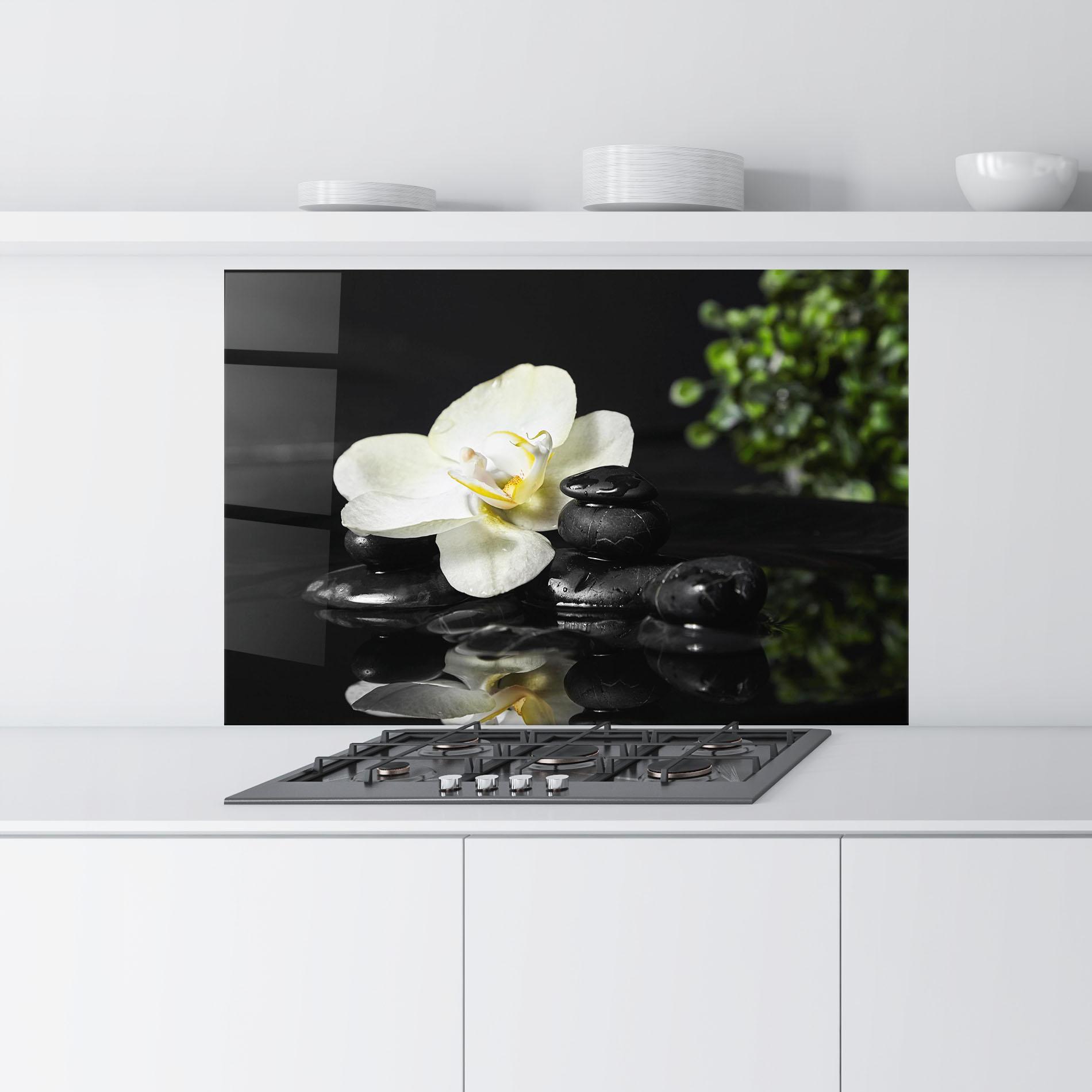 Küchenrückwand Glas White Spa Flower mockup 9