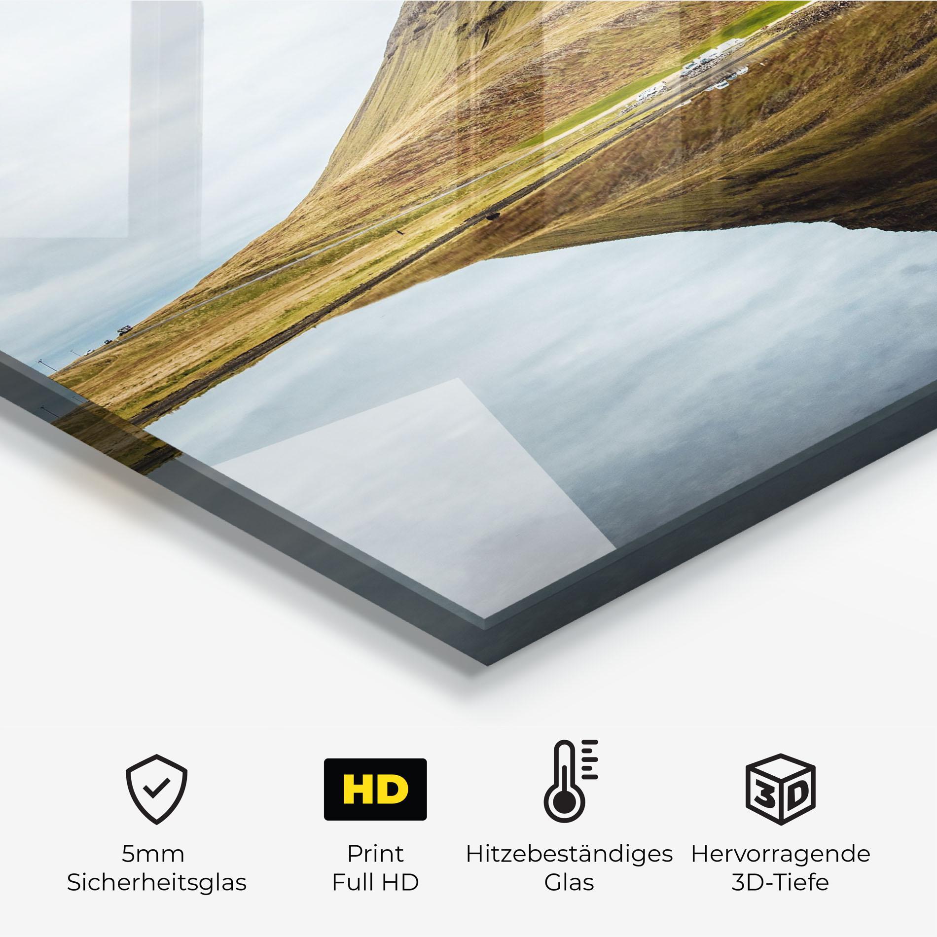 Küchenrückwand Glas Lake Cool Shape mockup 2