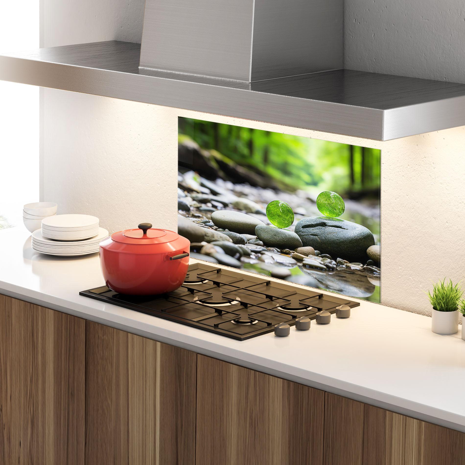 Küchenrückwand Glas Green Glass Balls mockup 4