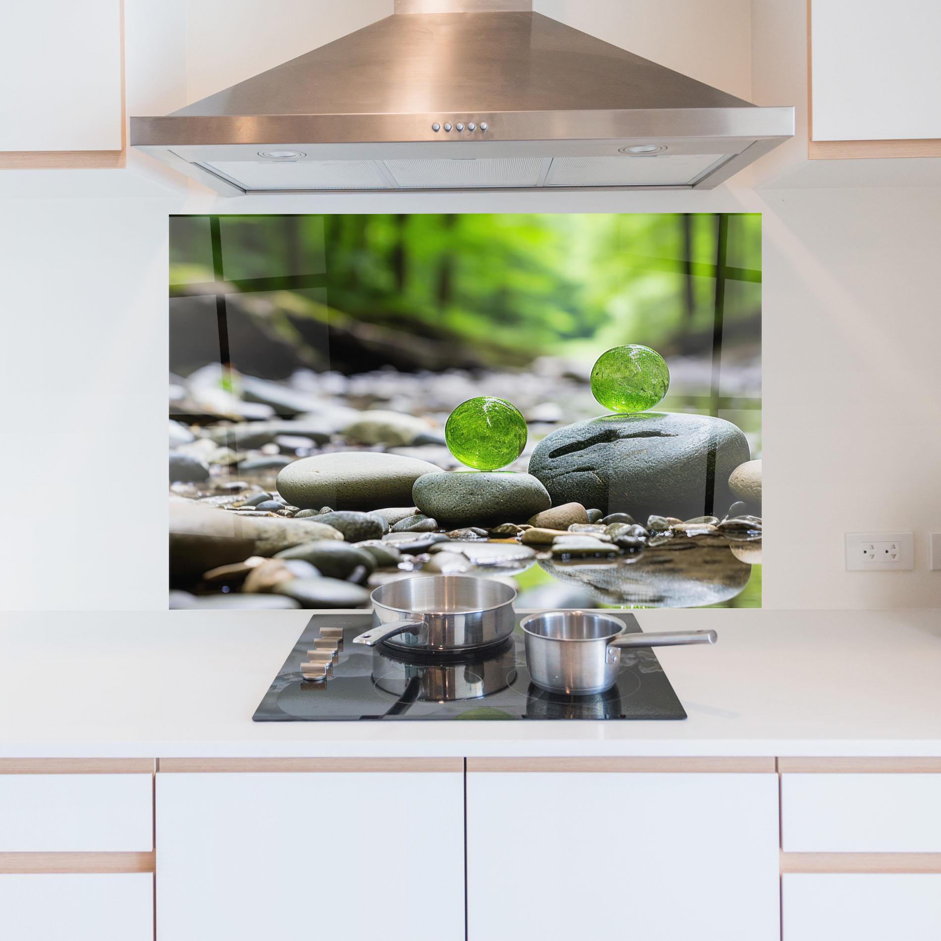 Küchenrückwand Glas Green Glass Balls mockup 5
