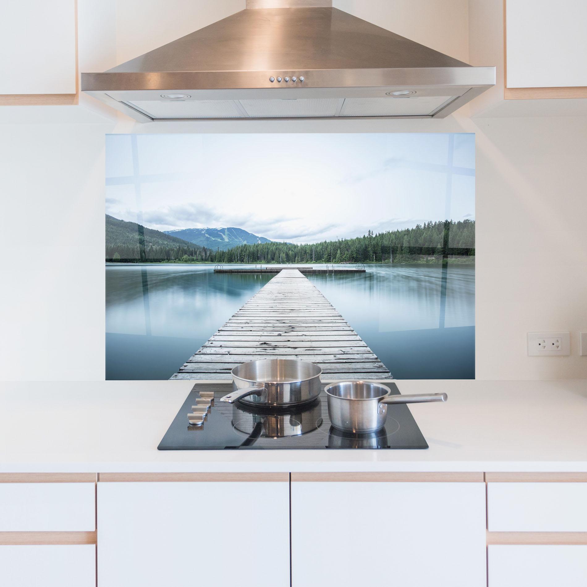 Küchenrückwand Glas Lake Bridge View mockup 5