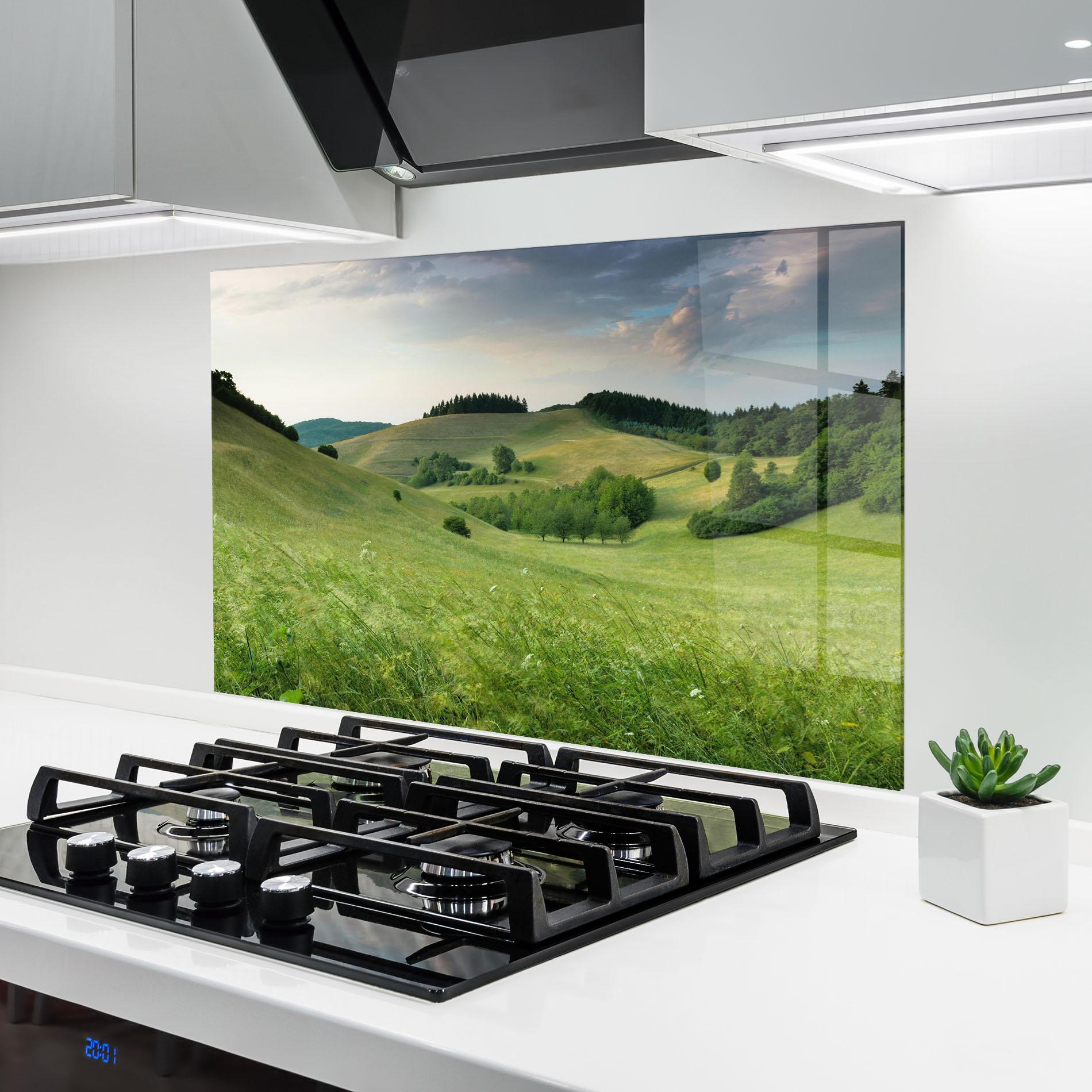 Küchenrückwand Glas Green Field View mockup 6