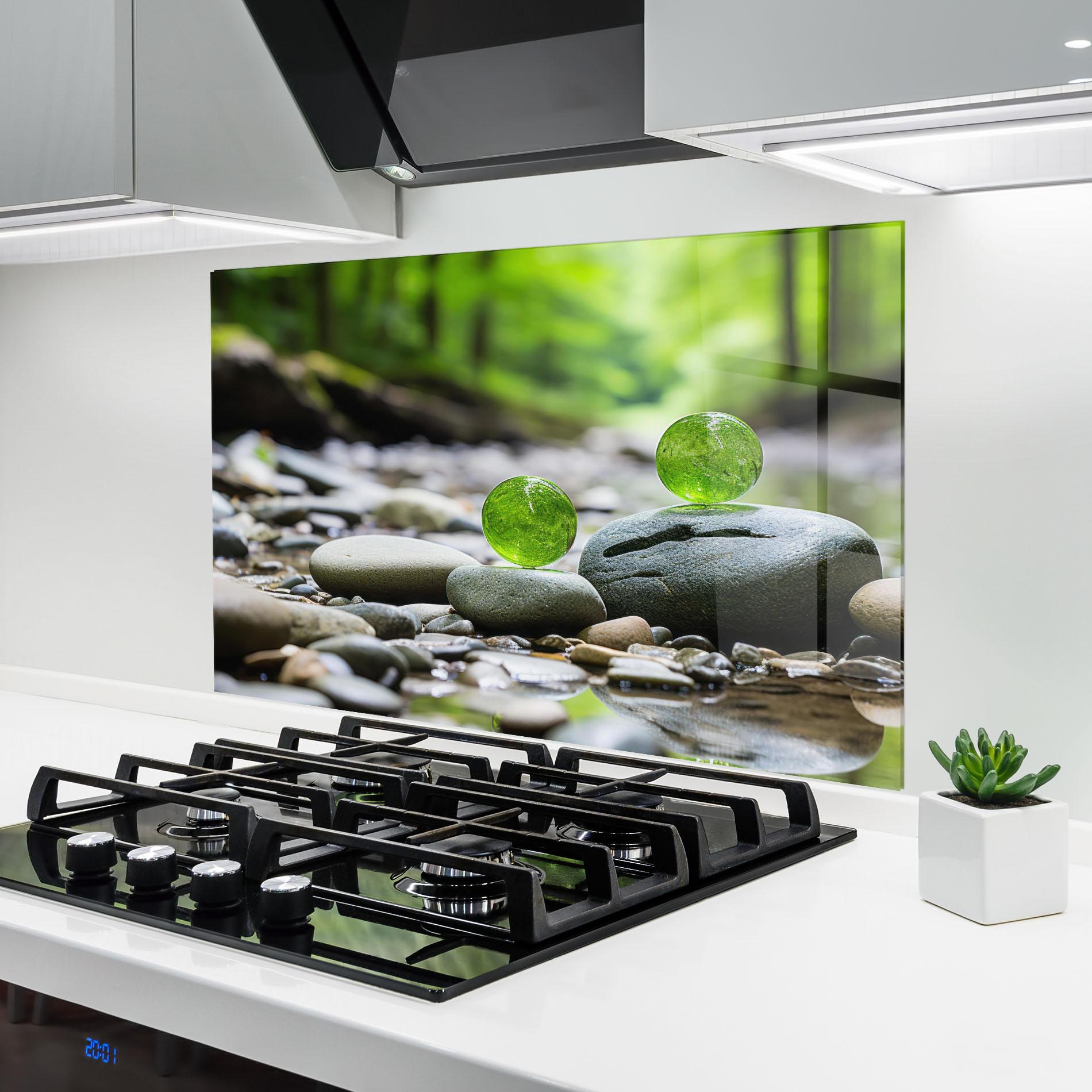 Küchenrückwand Glas Green Glass Balls mockup 6