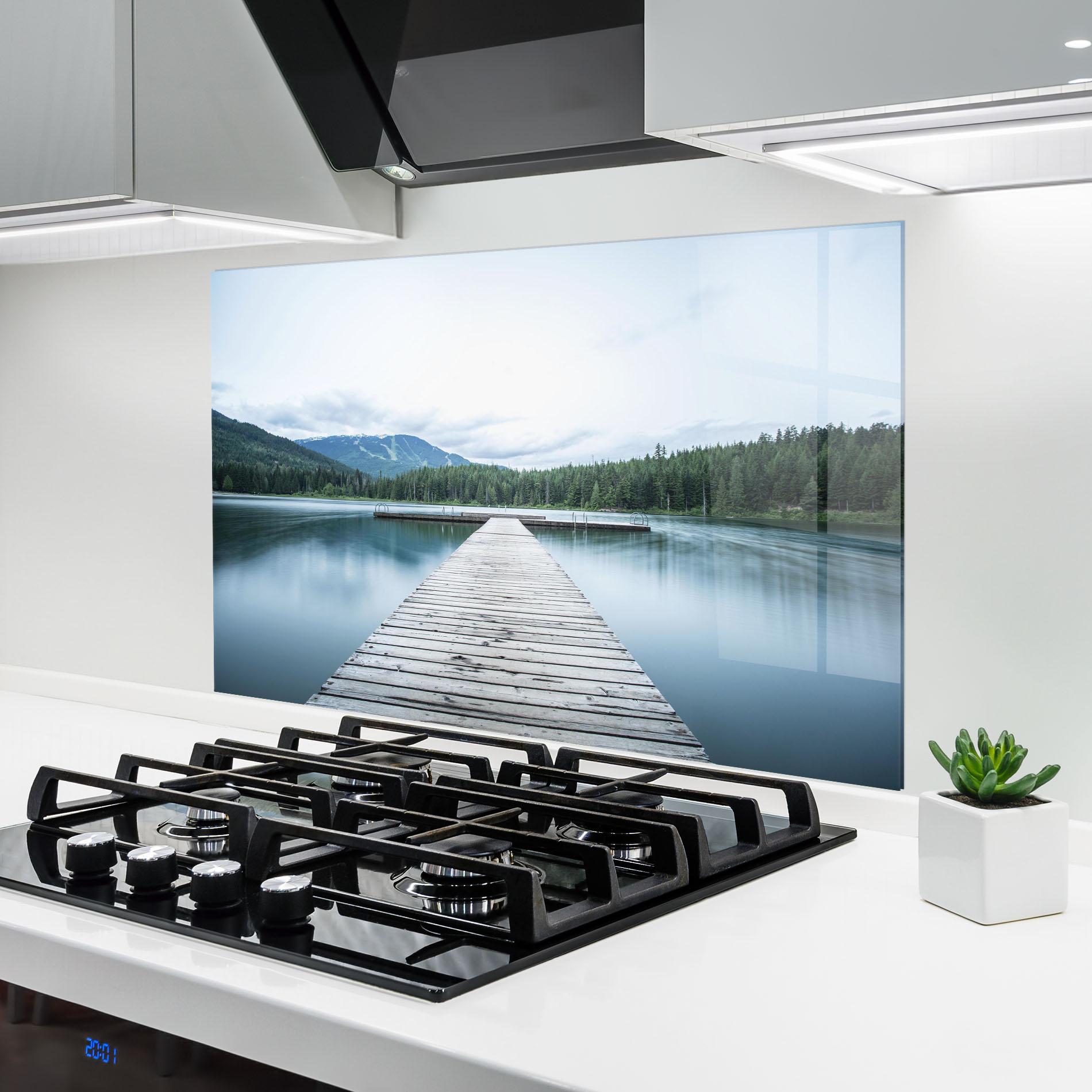 Küchenrückwand Glas Lake Bridge View mockup 6