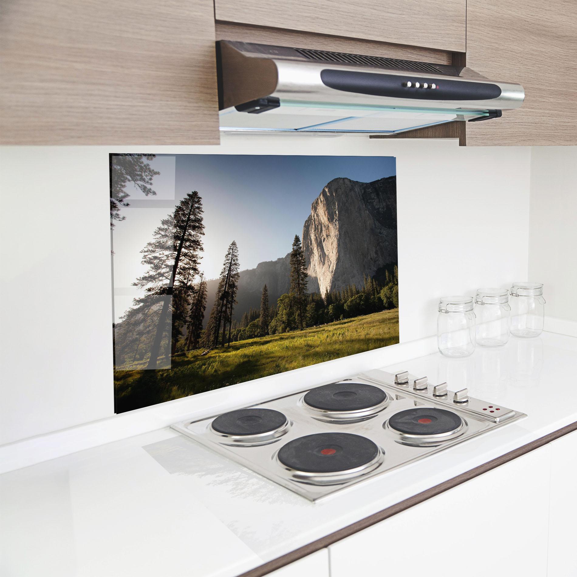 Küchenrückwand Glas Mountain Relaxing View mockup 8