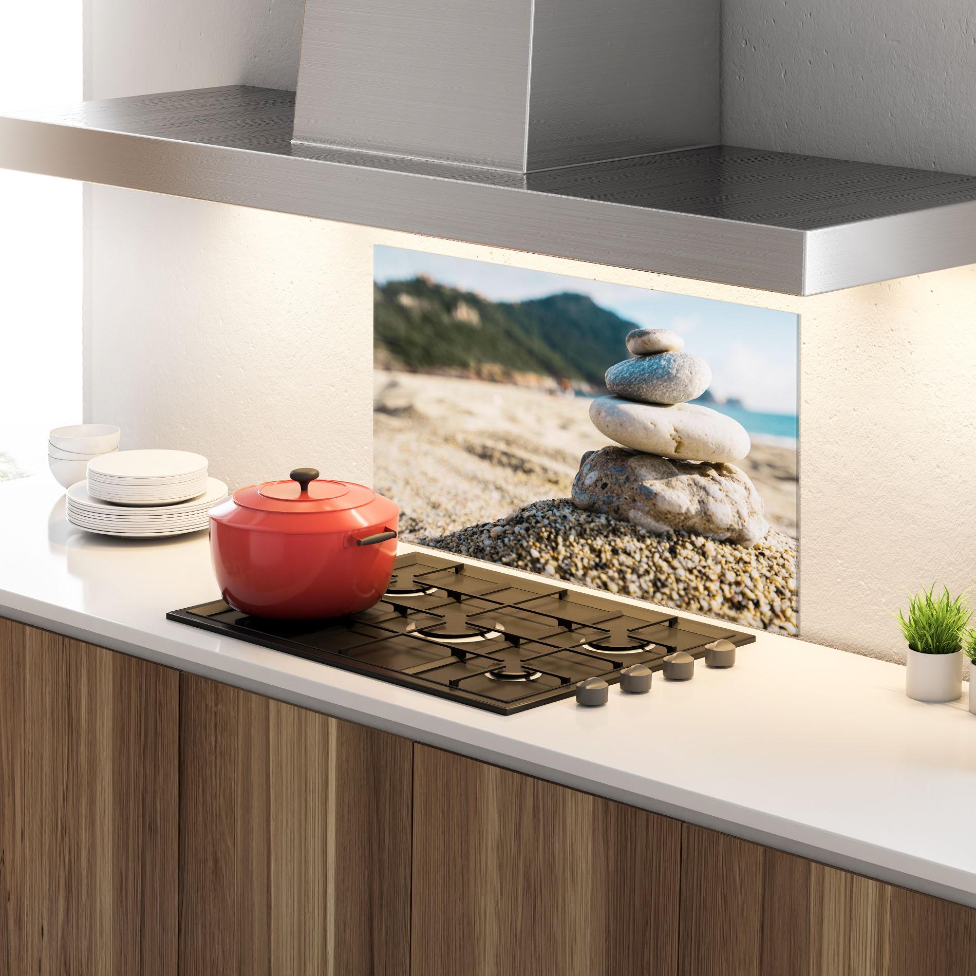 Küchenrückwand Glas Pyramid Stones Beach mockup 4