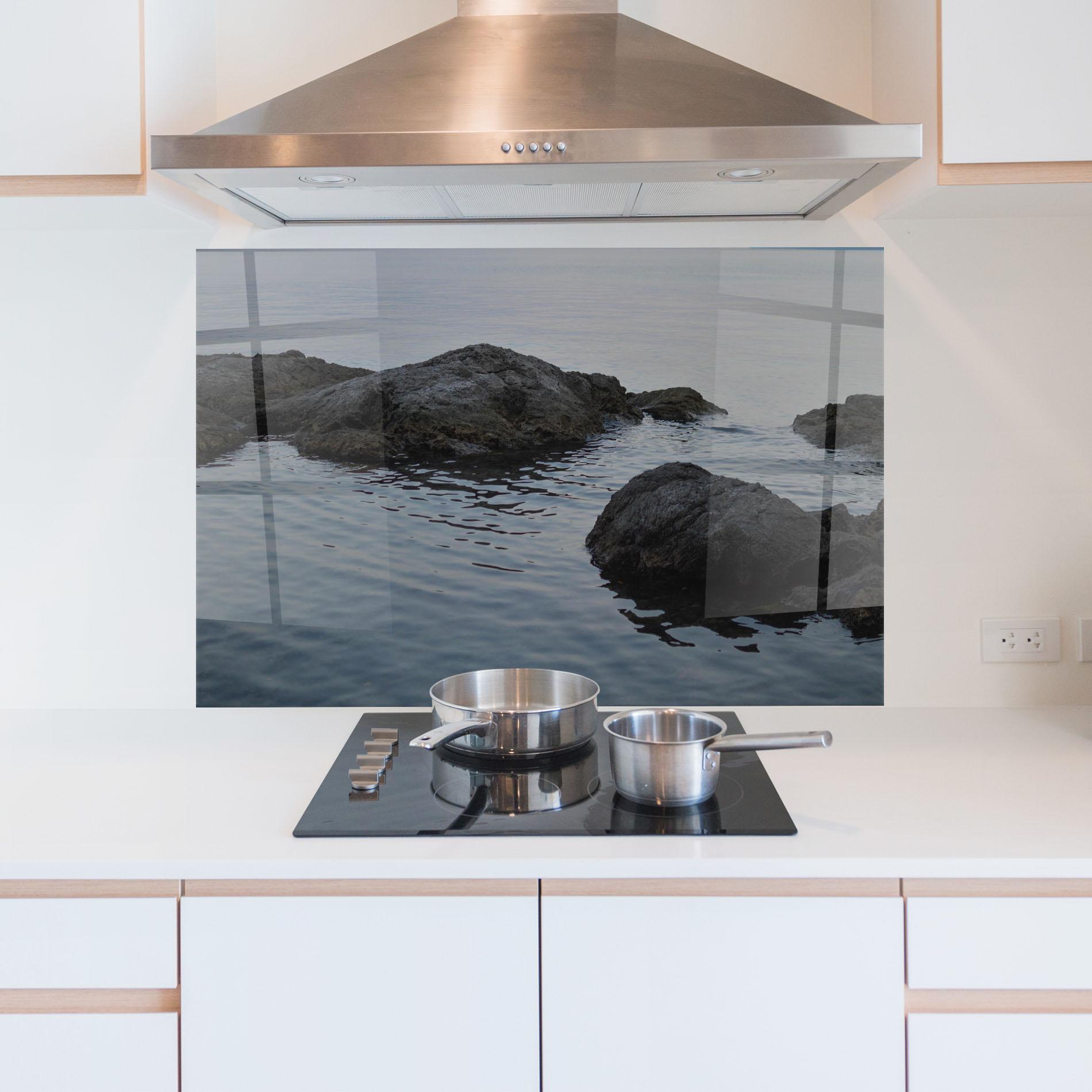 Küchenrückwand Glas Calm Water Stones mockup 5
