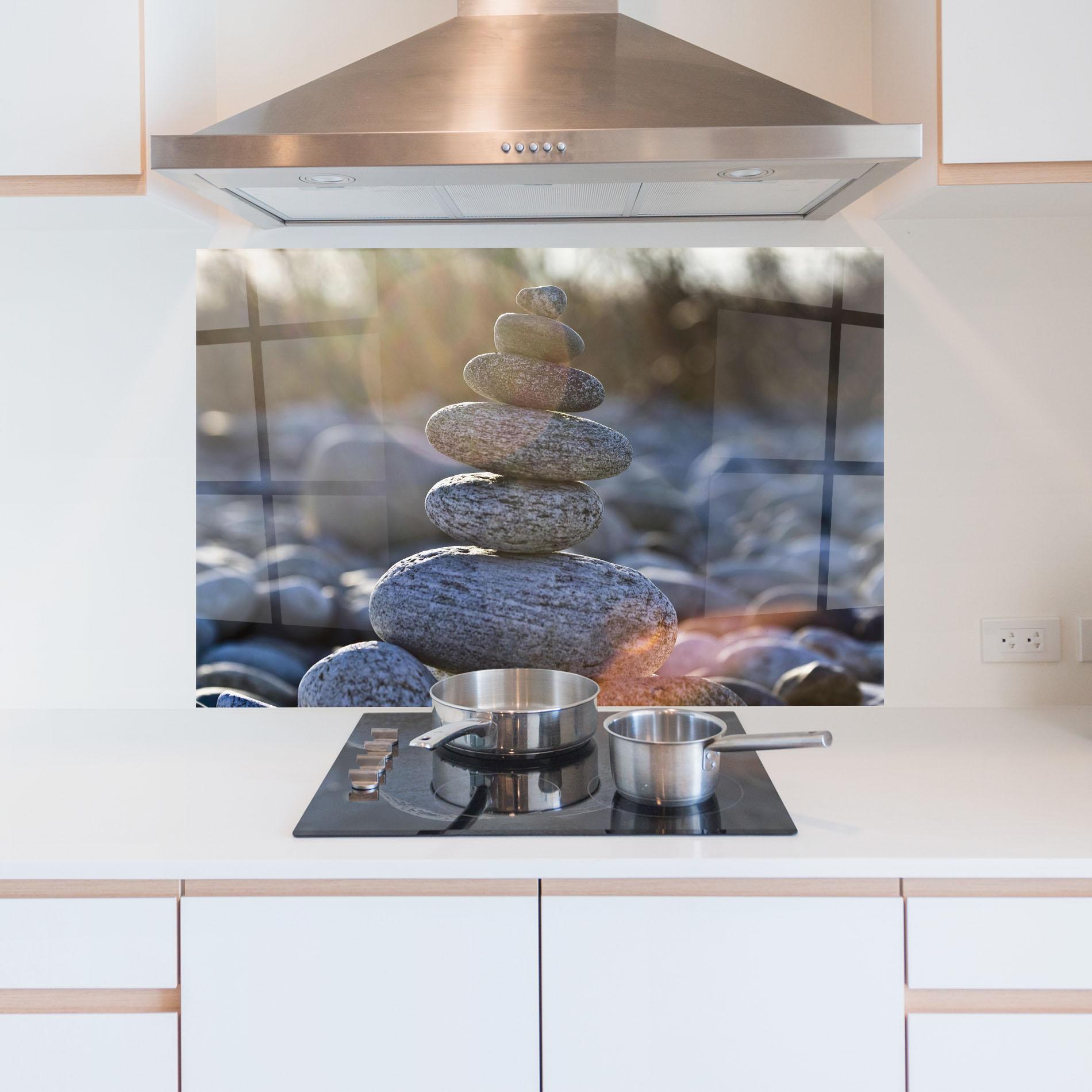 Küchenrückwand Glas Closeup Shot Rocks mockup 5