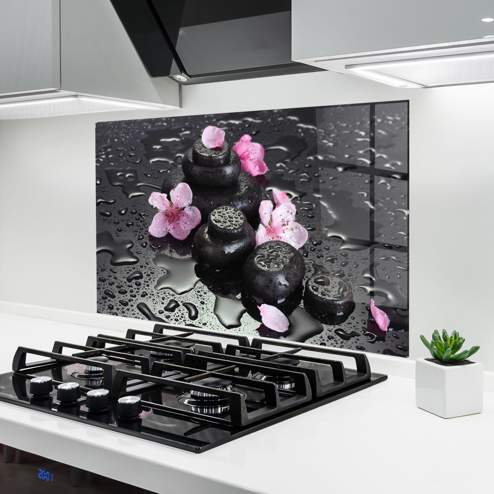 Küchenrückwand Glas Pretty Flower Stones mockup 6